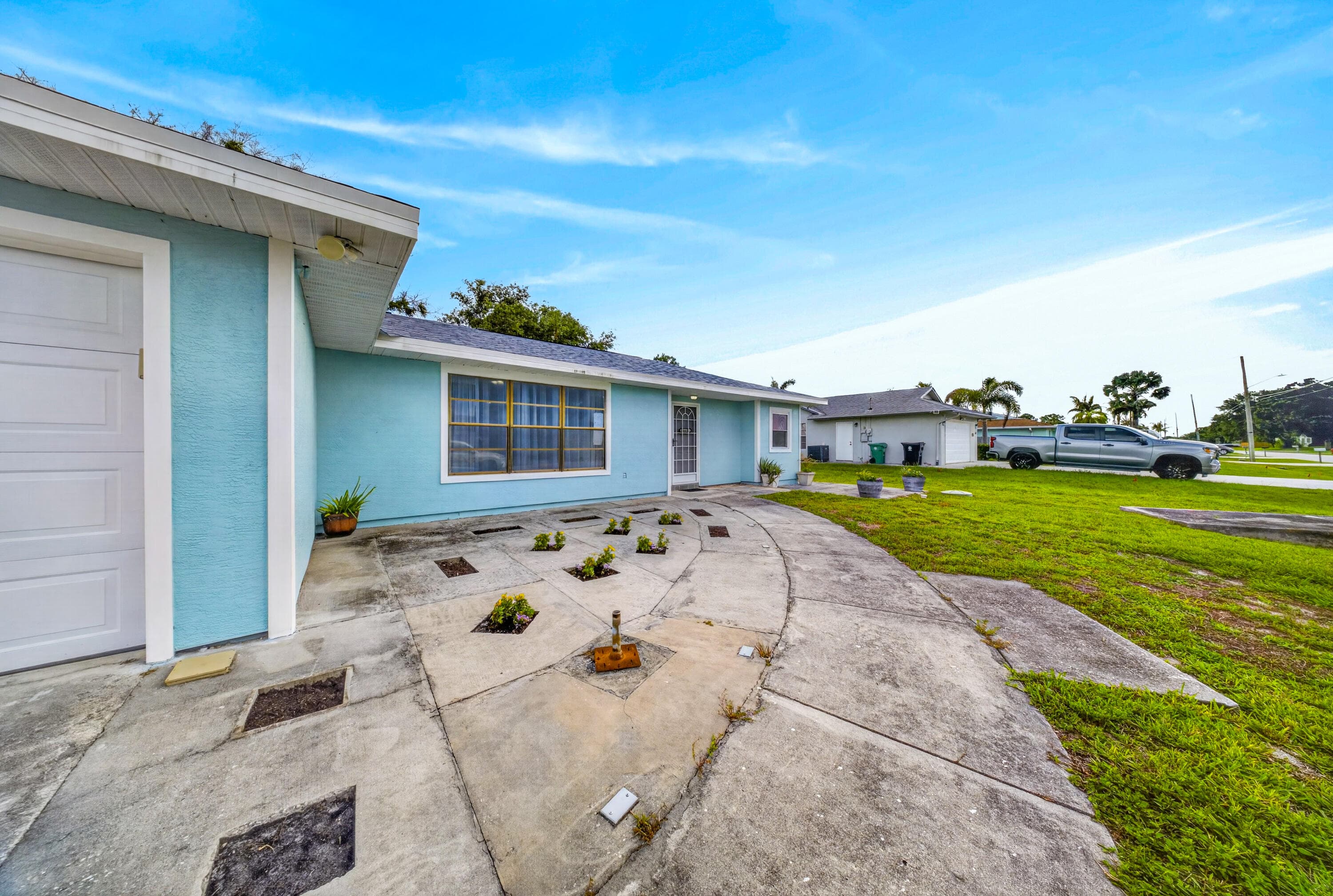 662 SE Essex Drive, Port St. Lucie, FL 34984 — photo 40 of 44