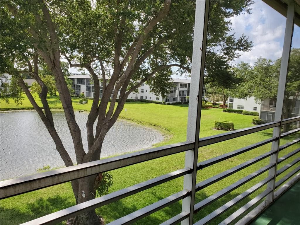 373 Fanshaw I, Boca Raton, FL 33434 — photo 2 of 18