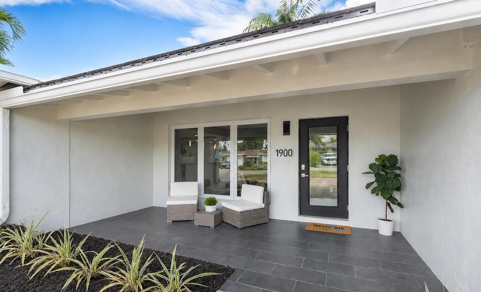1900 NE 16th Terrace, Fort Lauderdale, FL 33305 — photo 2 of 44