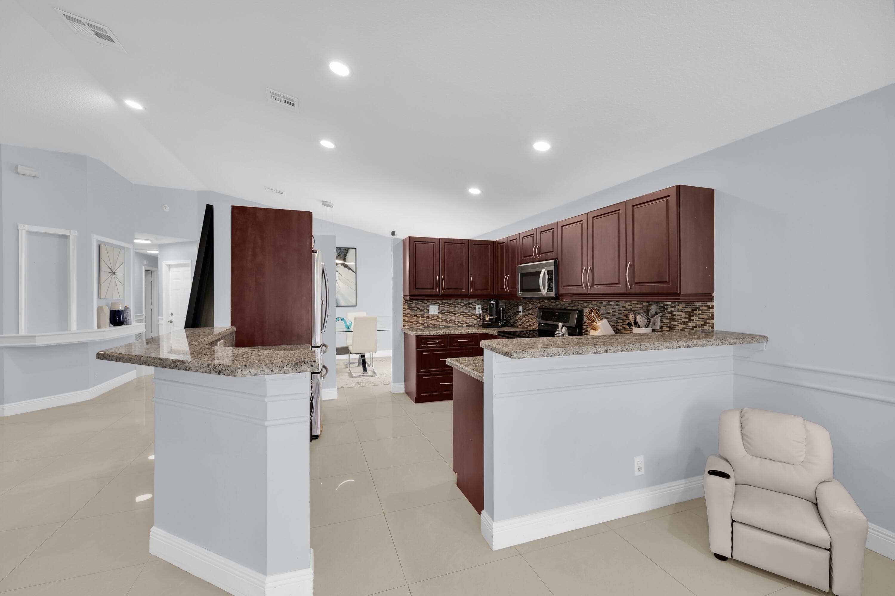 3400 Turtle Cove, Royal Palm Beach, FL 33411 — photo 13 of 36