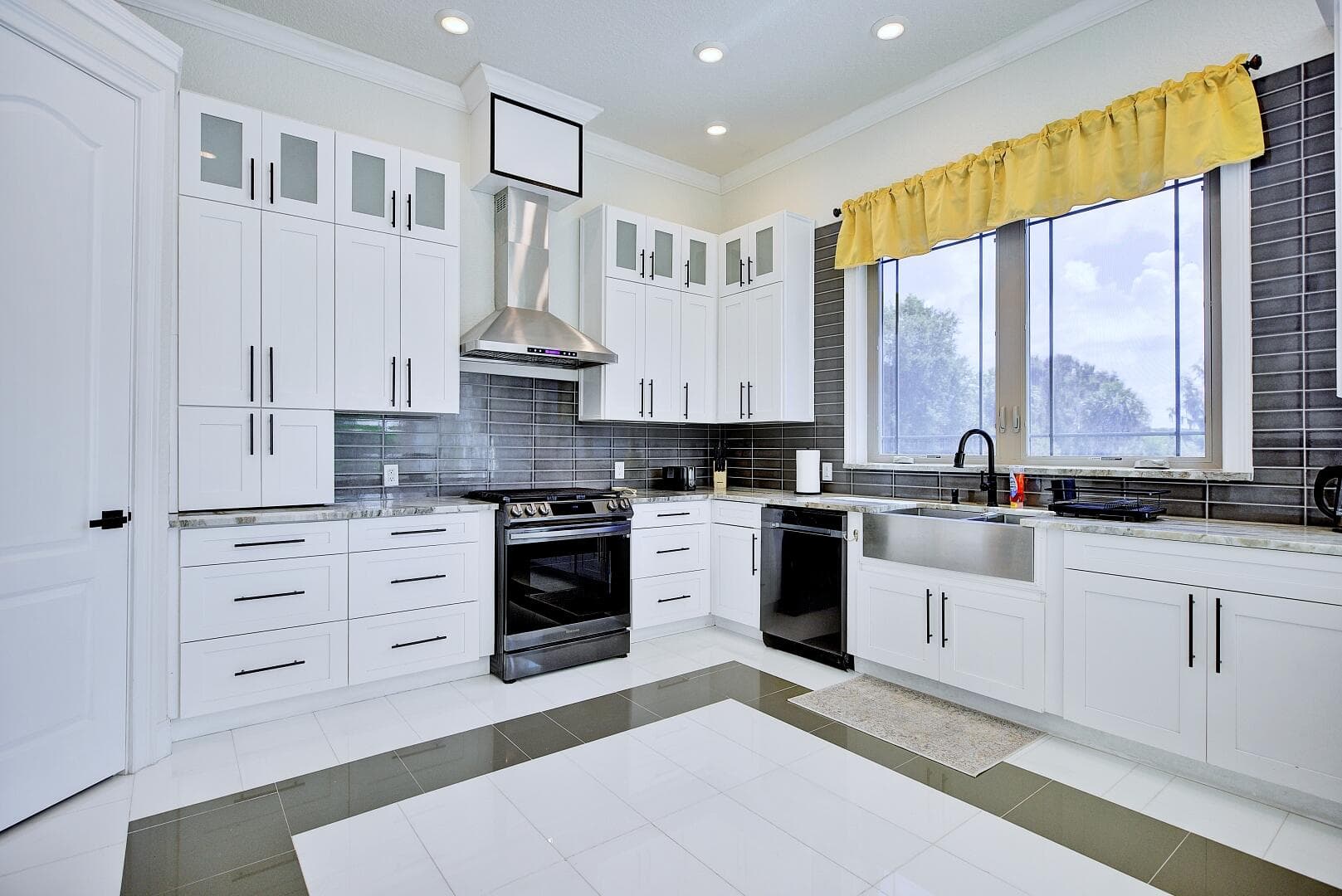 91 Woodland Drive, Haines City, FL 33844 — photo 13 of 47