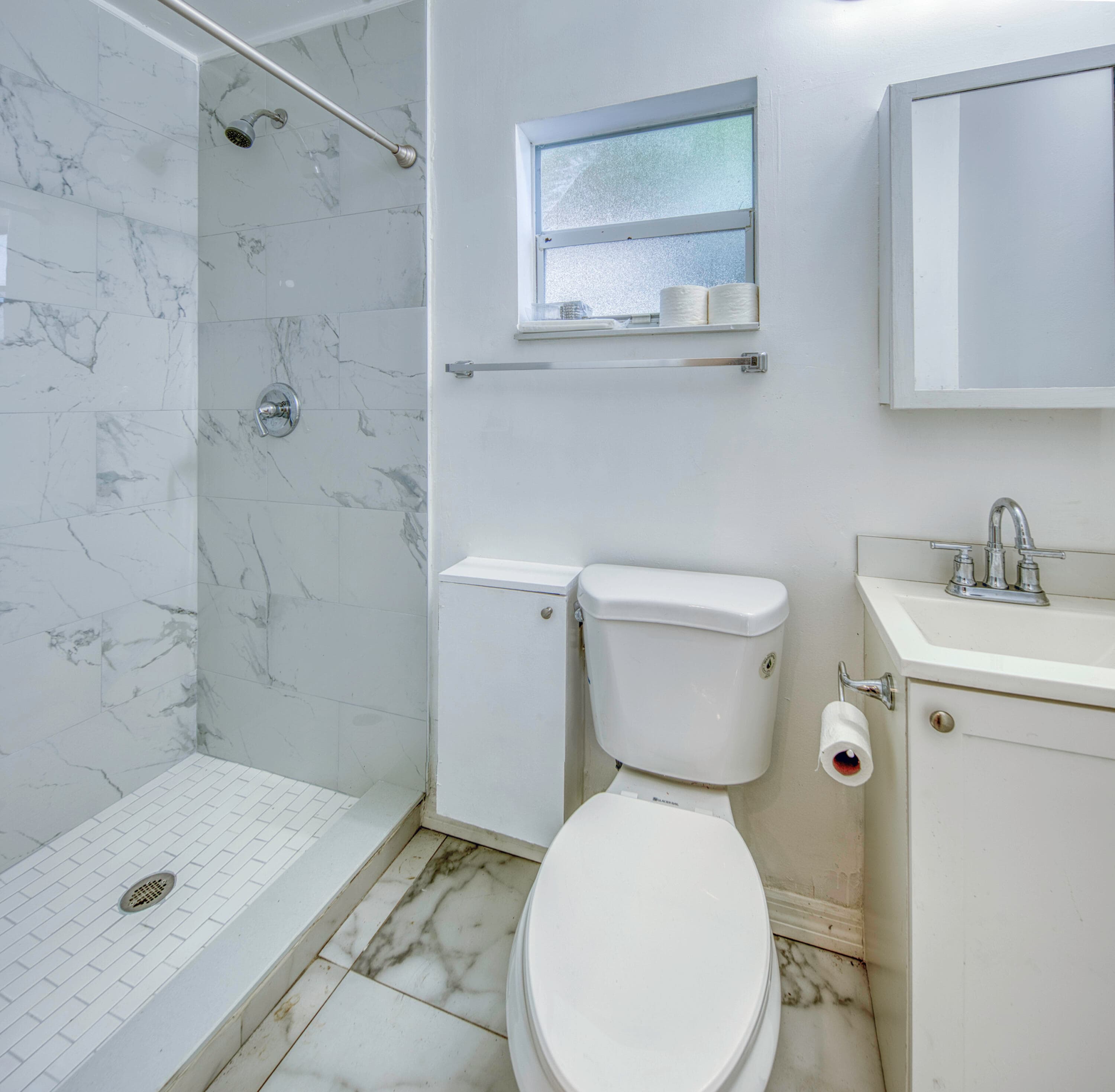 519 S M Street 2 (rear), Lake Worth Beach, FL 33460 — photo 11 of 12