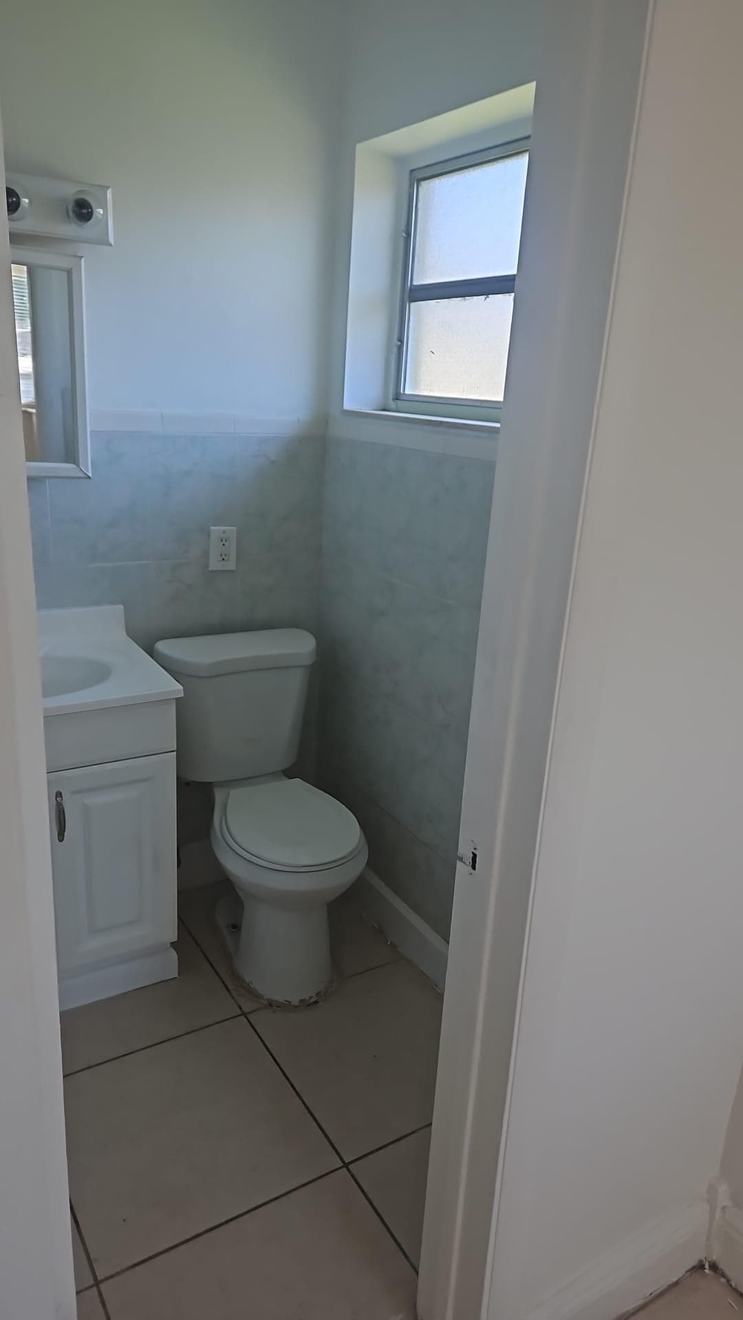 2438 Thomas Street Rear, Hollywood, FL 33020 — photo 8 of 9