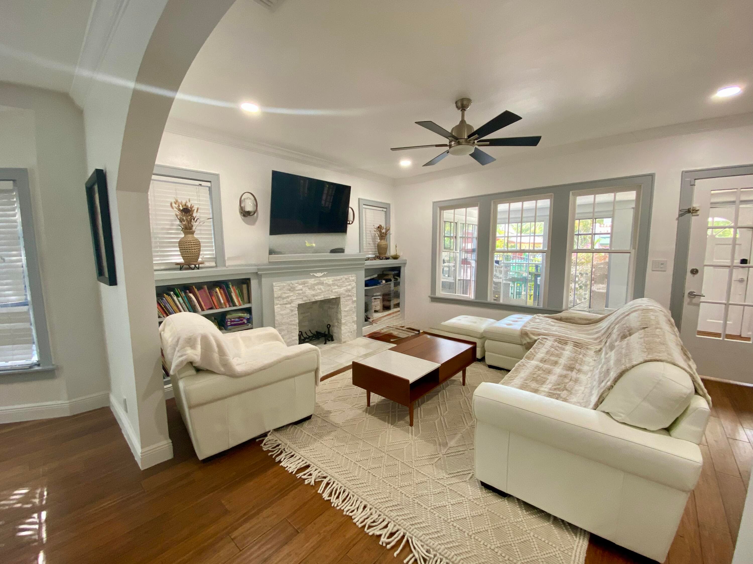 1216 SE 1st Street, Fort Lauderdale, FL 33301 — photo 8 of 53