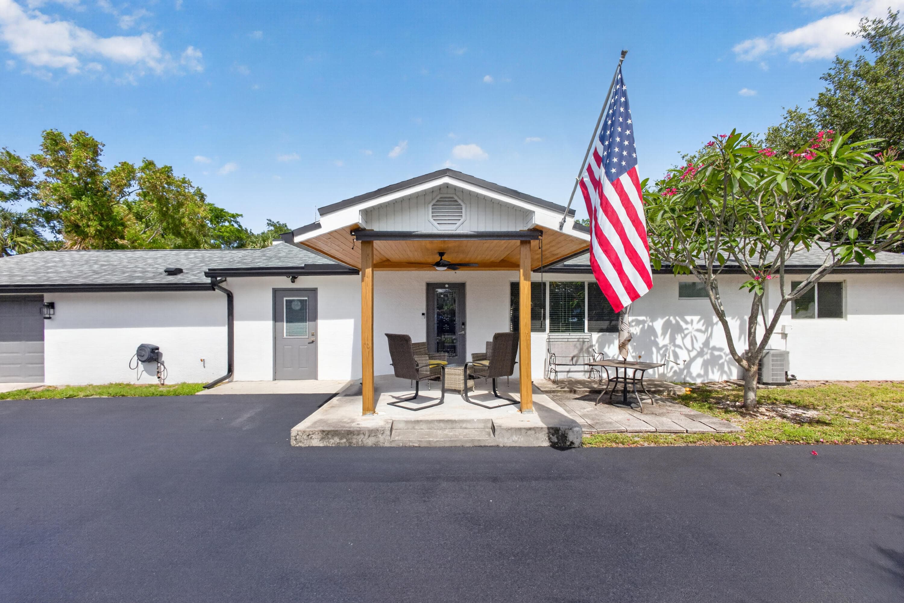5500 West Place, Mangonia Park, FL 33407 — photo 2 of 64