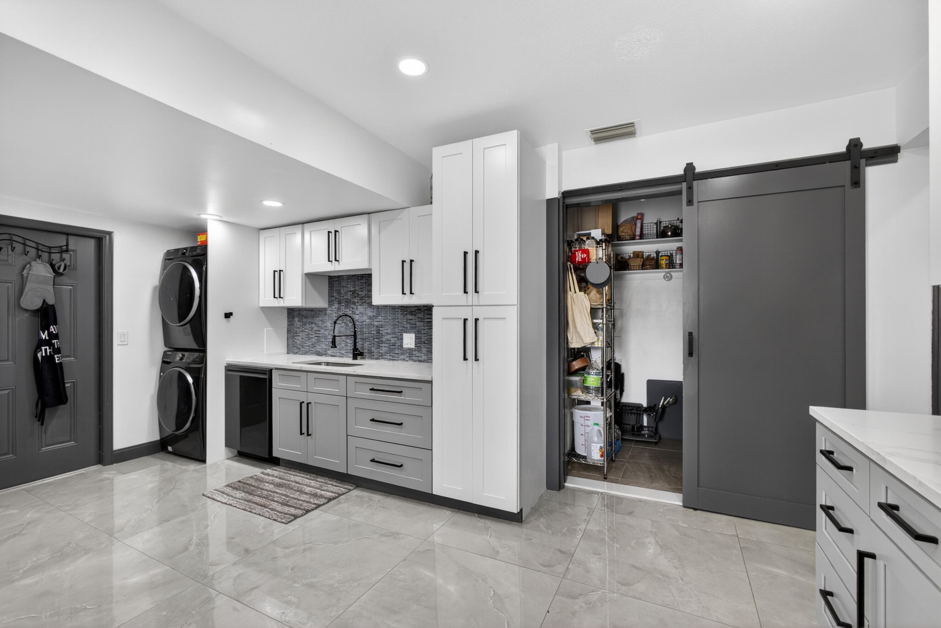 5500 West Place, Mangonia Park, FL 33407 — photo 19 of 64