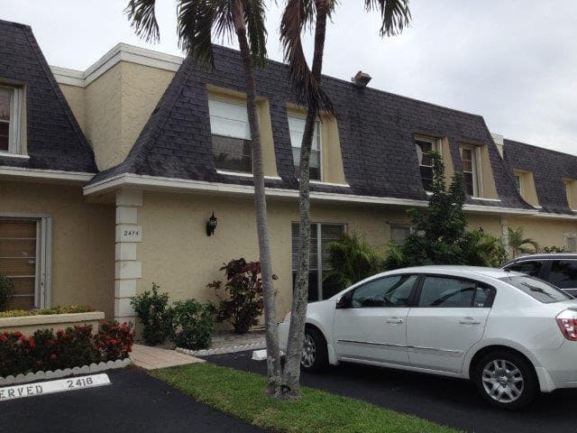 2414 NE 11th Street 161, Hallandale Beach, FL 33009 — photo 1 of 33