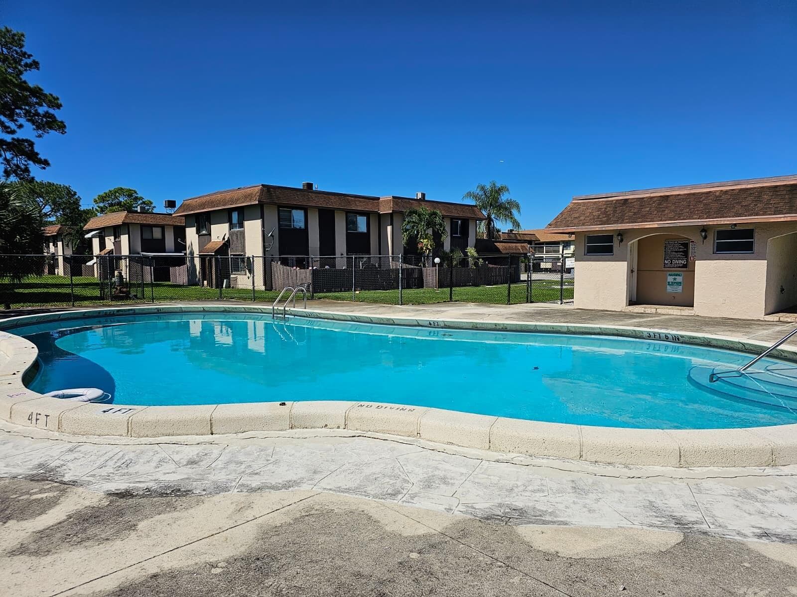 2148 Sherwood Forest Boulevard 4, West Palm Beach, FL 33415 — photo 35 of 36