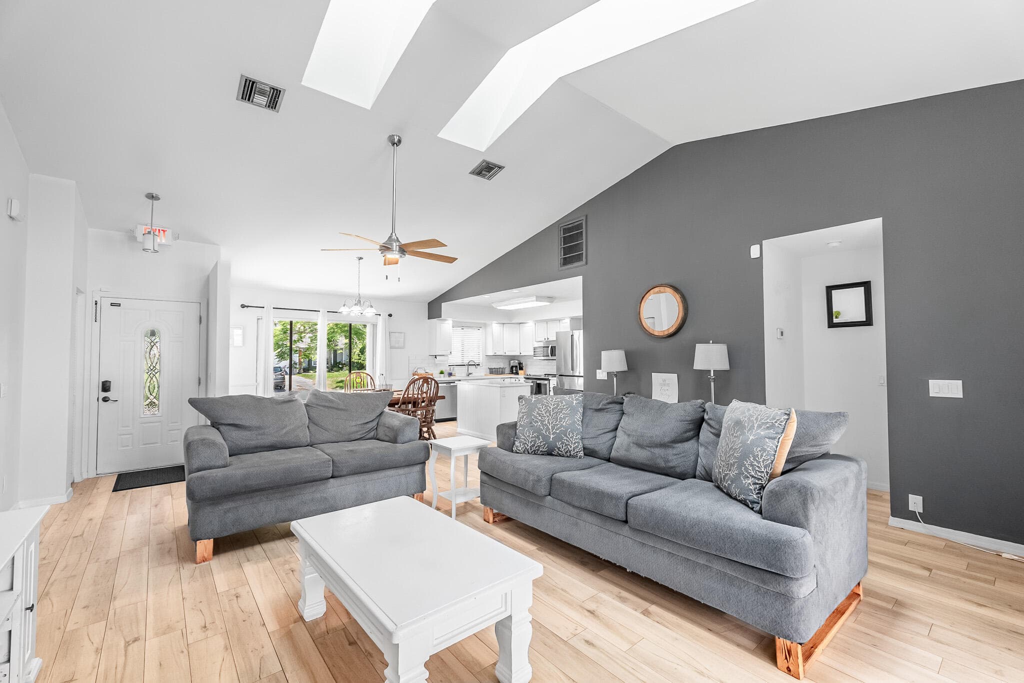 1616 SW 20th St Street SW, Vero Beach, FL 32962 — photo 10 of 70