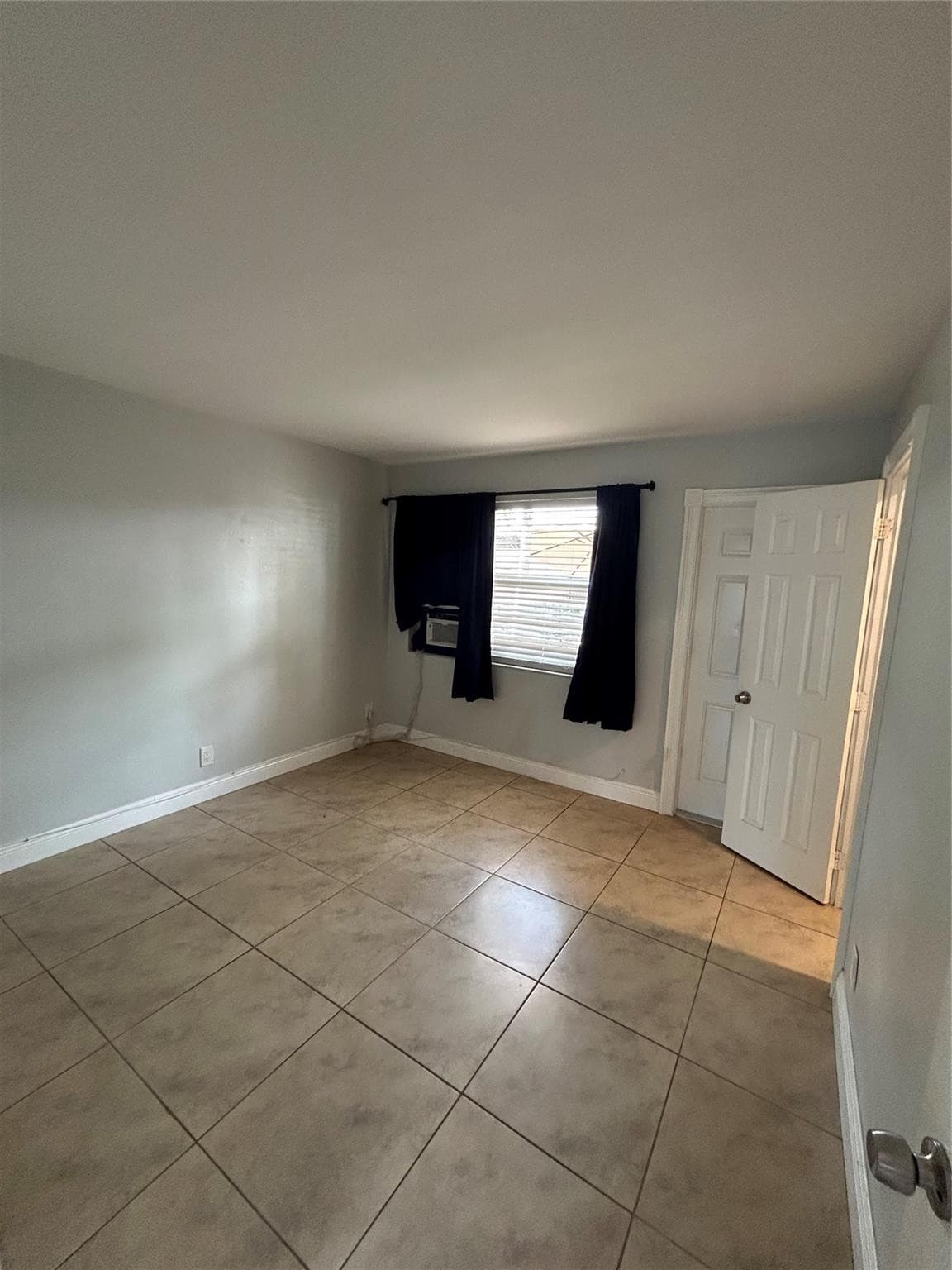 921 NE 17th Avenue 2, Fort Lauderdale, FL 33304 — photo 6 of 10