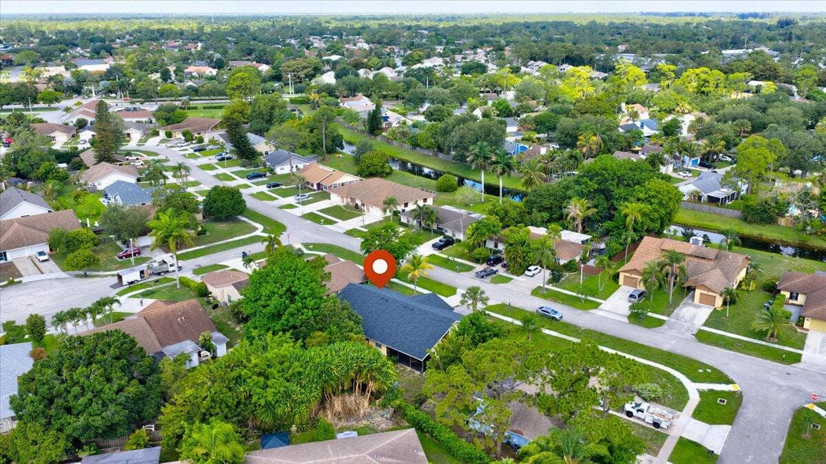 12452 Guilford Way, Wellington, FL 33414 — photo 8 of 33