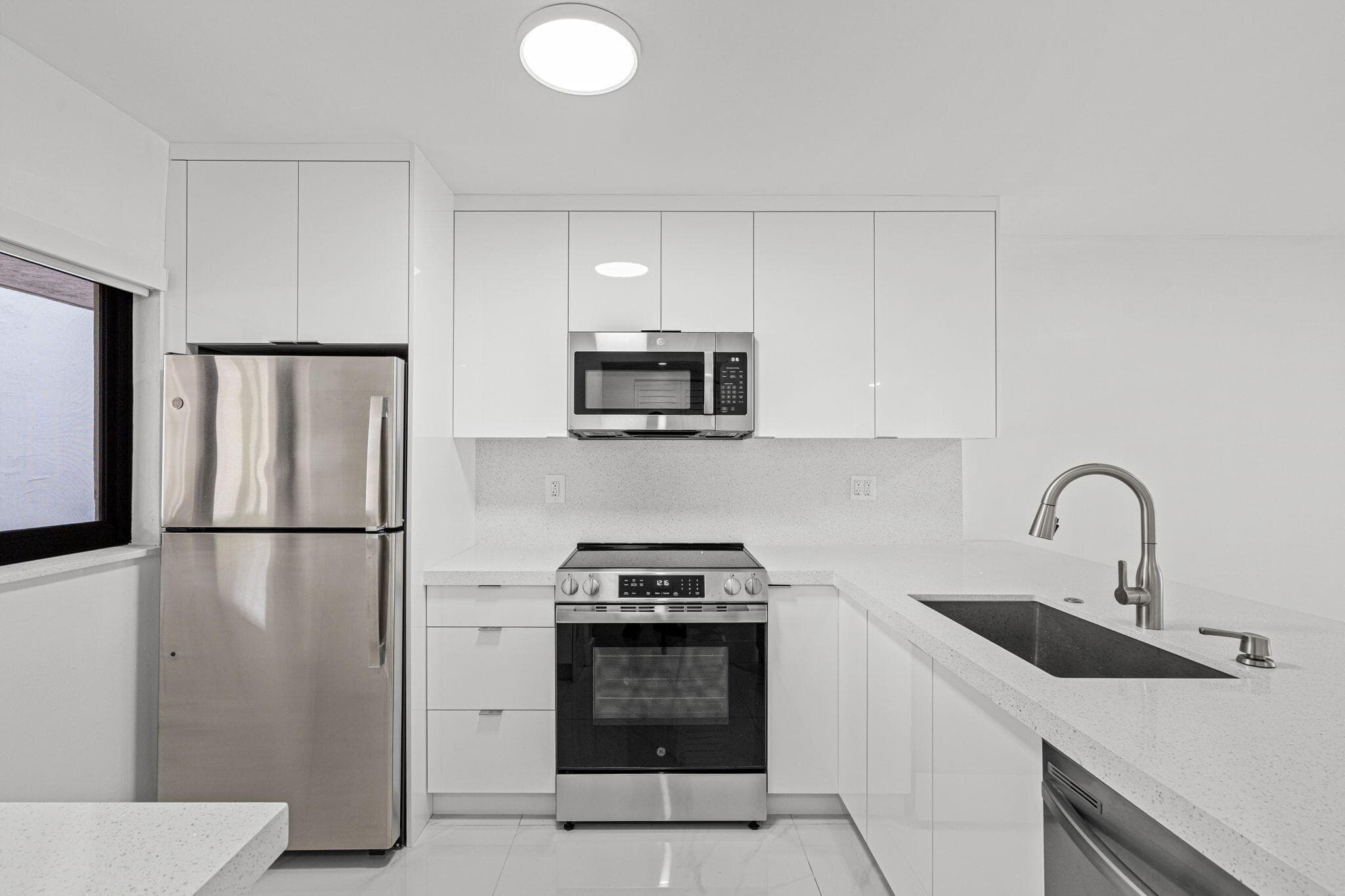 510 W Park Drive 104-3, Miami, FL 33172 — photo 9 of 37