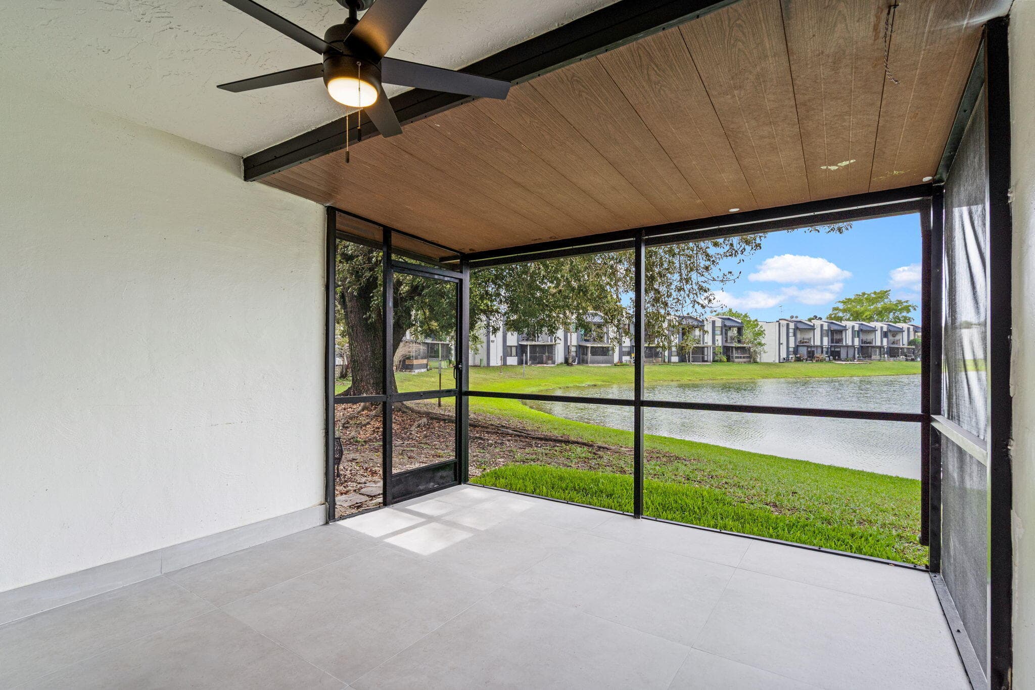 510 W Park Drive 104-3, Miami, FL 33172 — photo 6 of 37