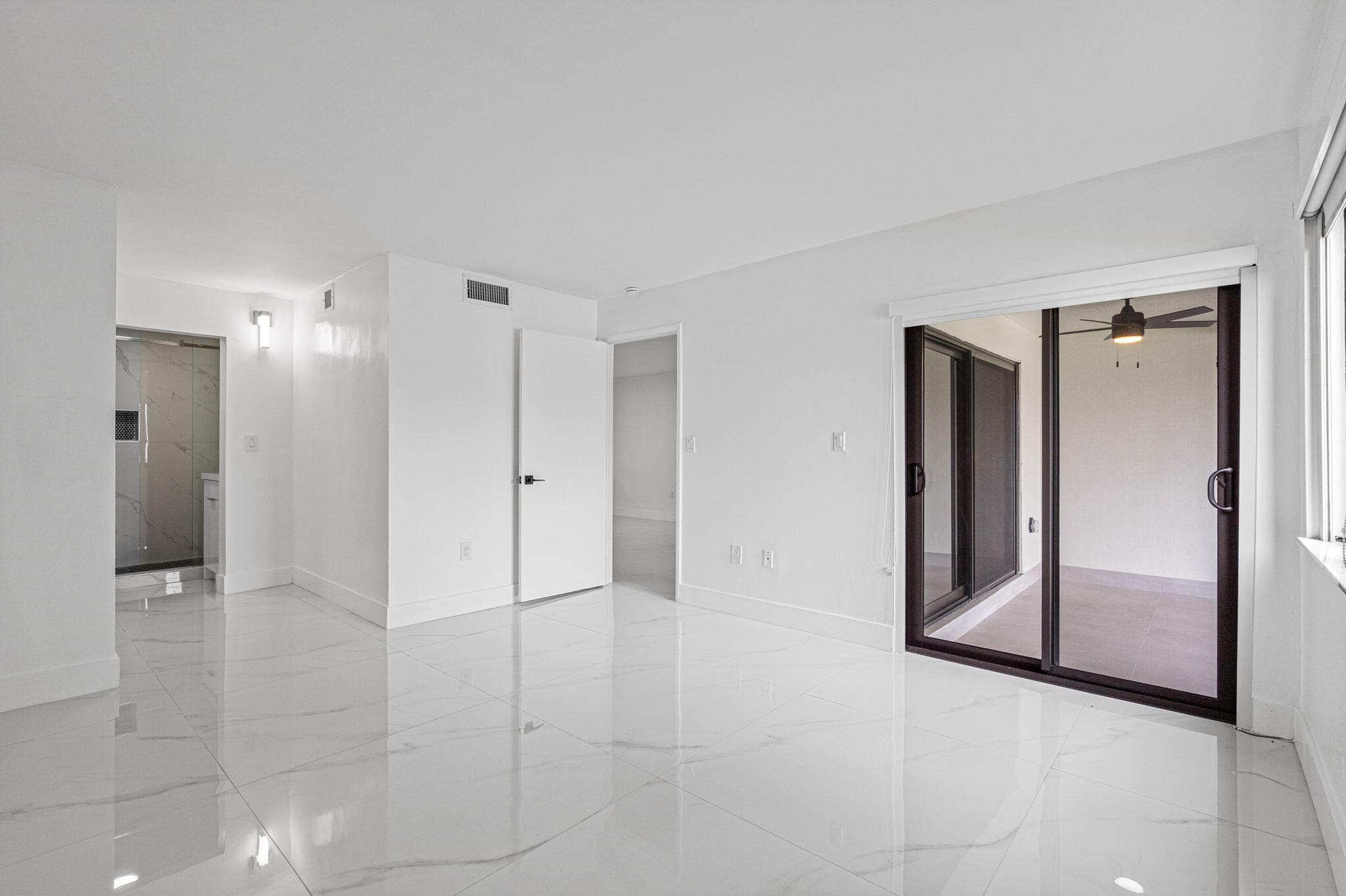 510 W Park Drive 104-3, Miami, FL 33172 — photo 5 of 37