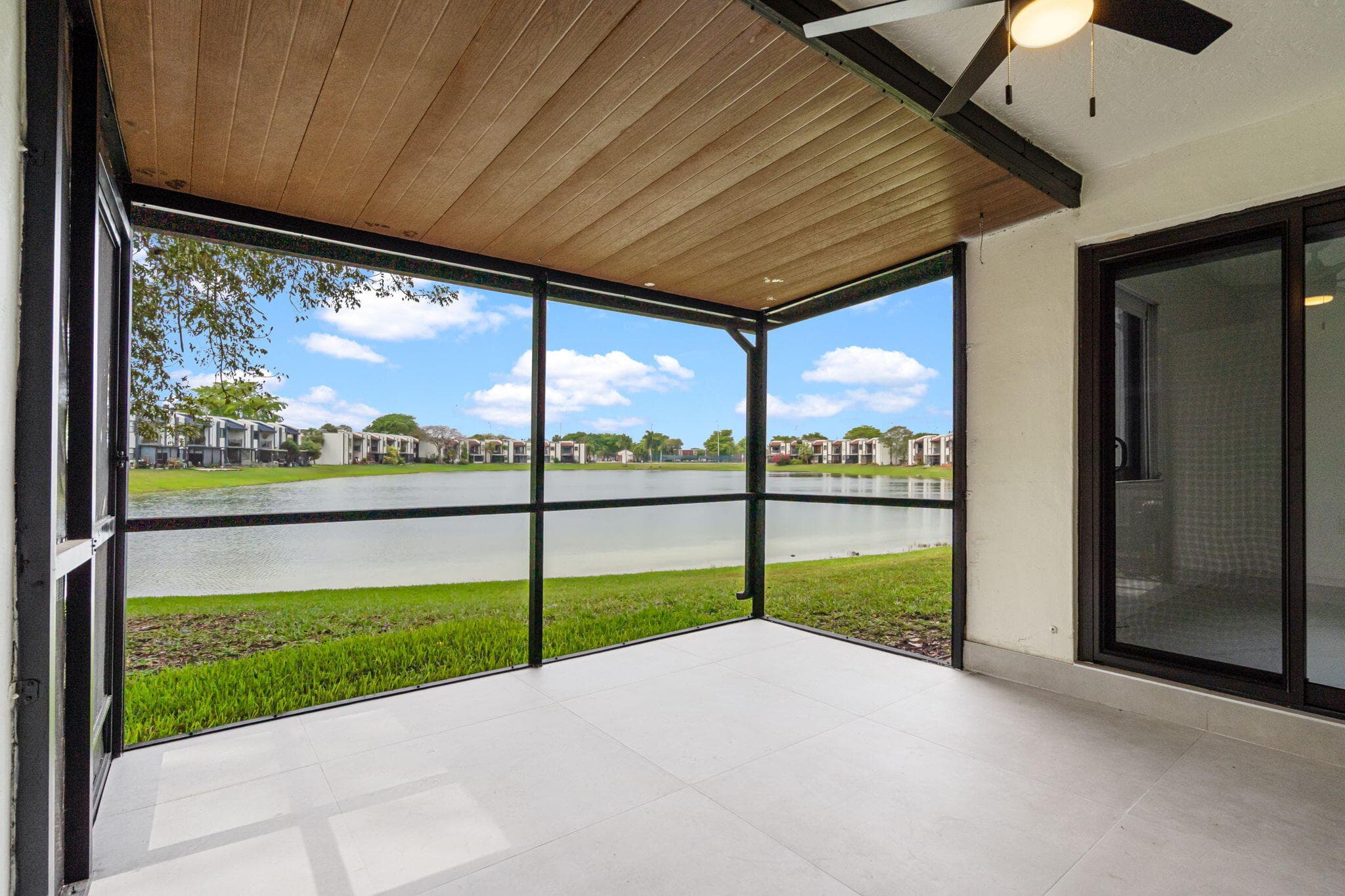 510 W Park Drive 104-3, Miami, FL 33172 — photo 25 of 37