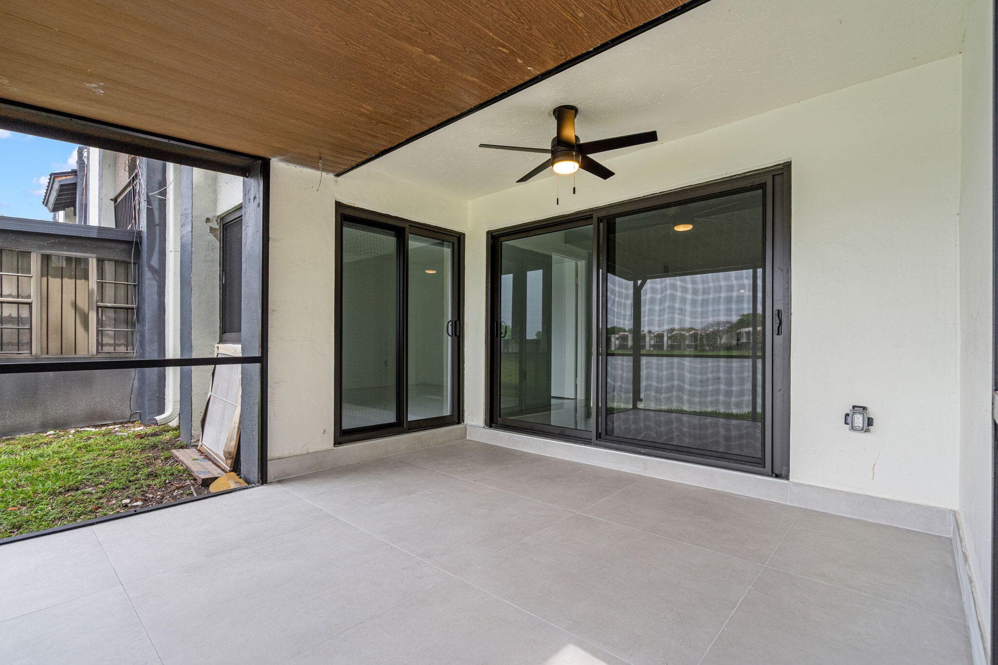 510 W Park Drive 104-3, Miami, FL 33172 — photo 26 of 37