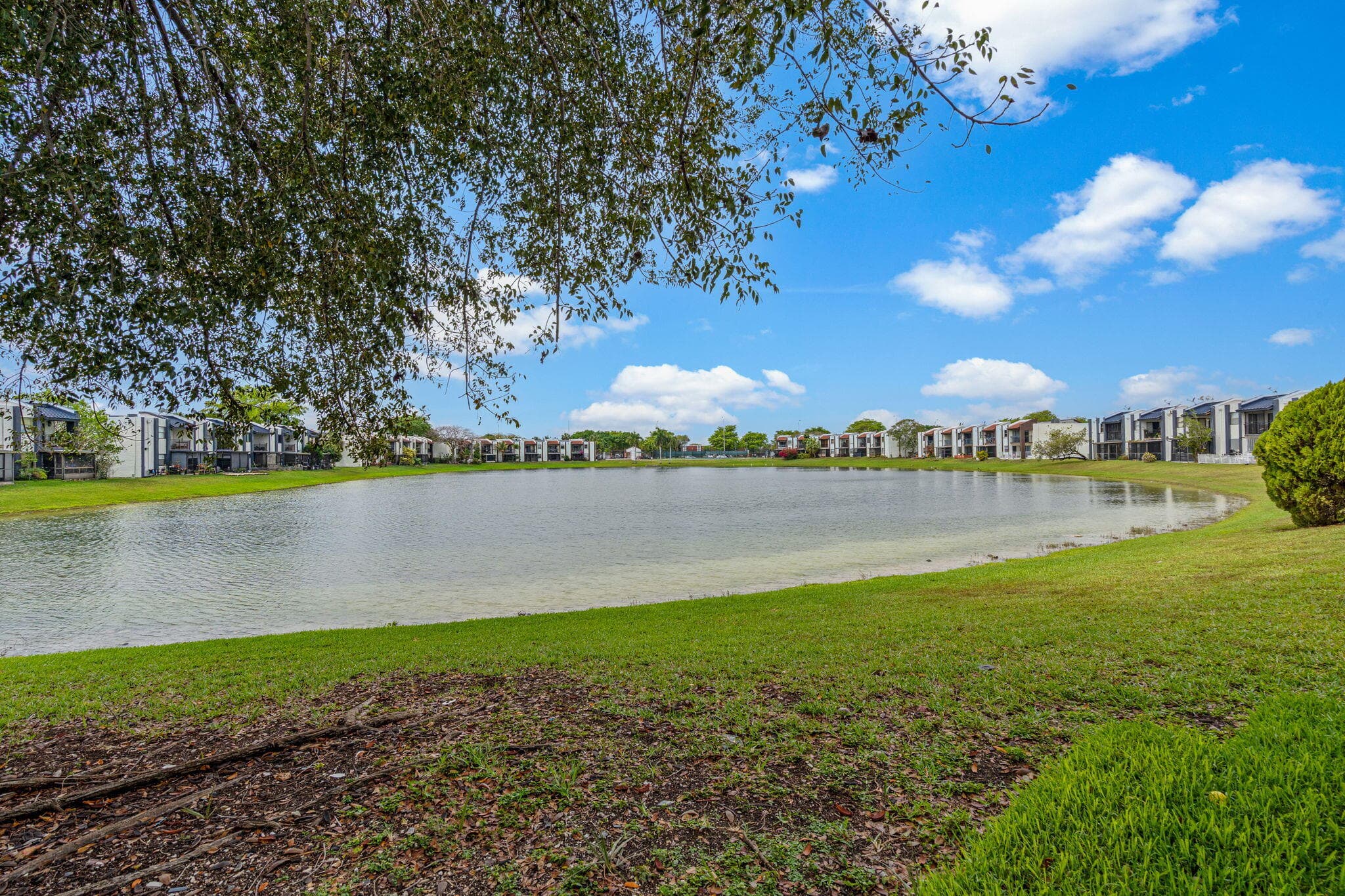 510 W Park Drive 104-3, Miami, FL 33172 — photo 35 of 37