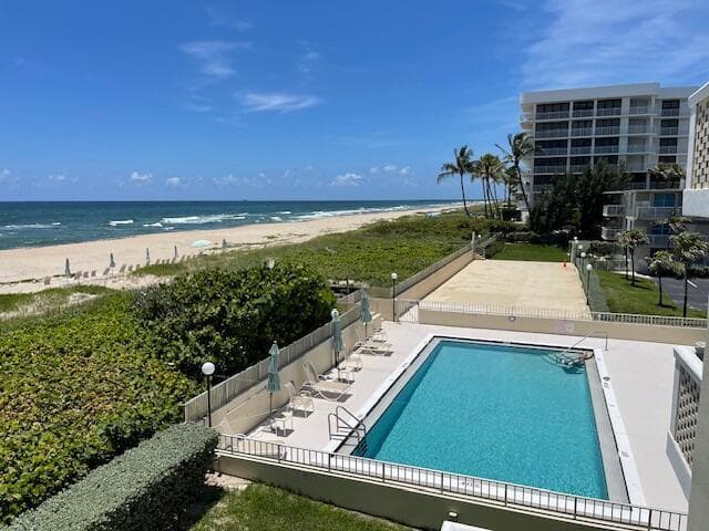2545 South Ocean Boulevard 303, Palm Beach, FL 33480 — photo 21 of 22