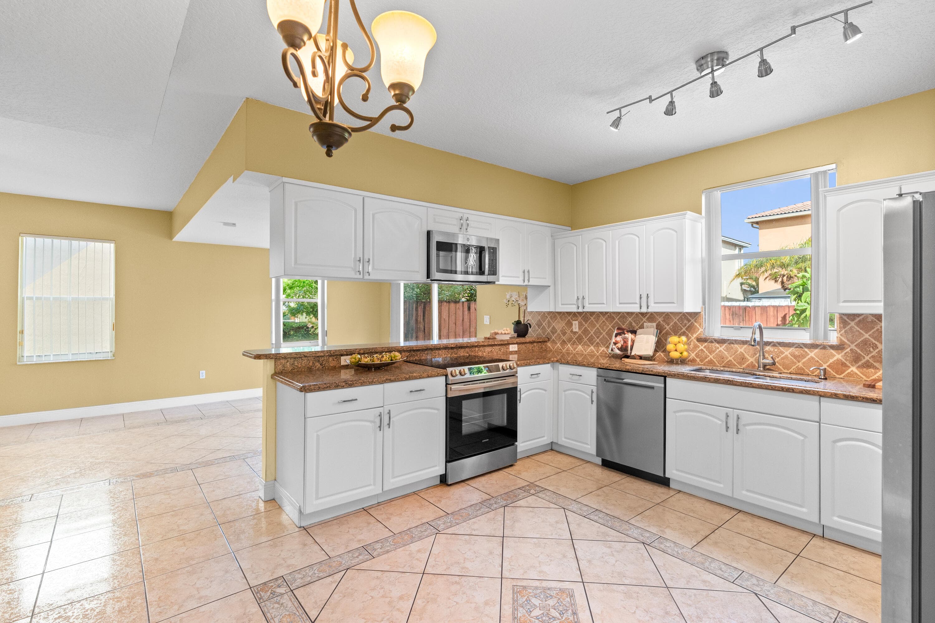 5356 SW 133rd Avenue, Miramar, FL 33027 — photo 13 of 57