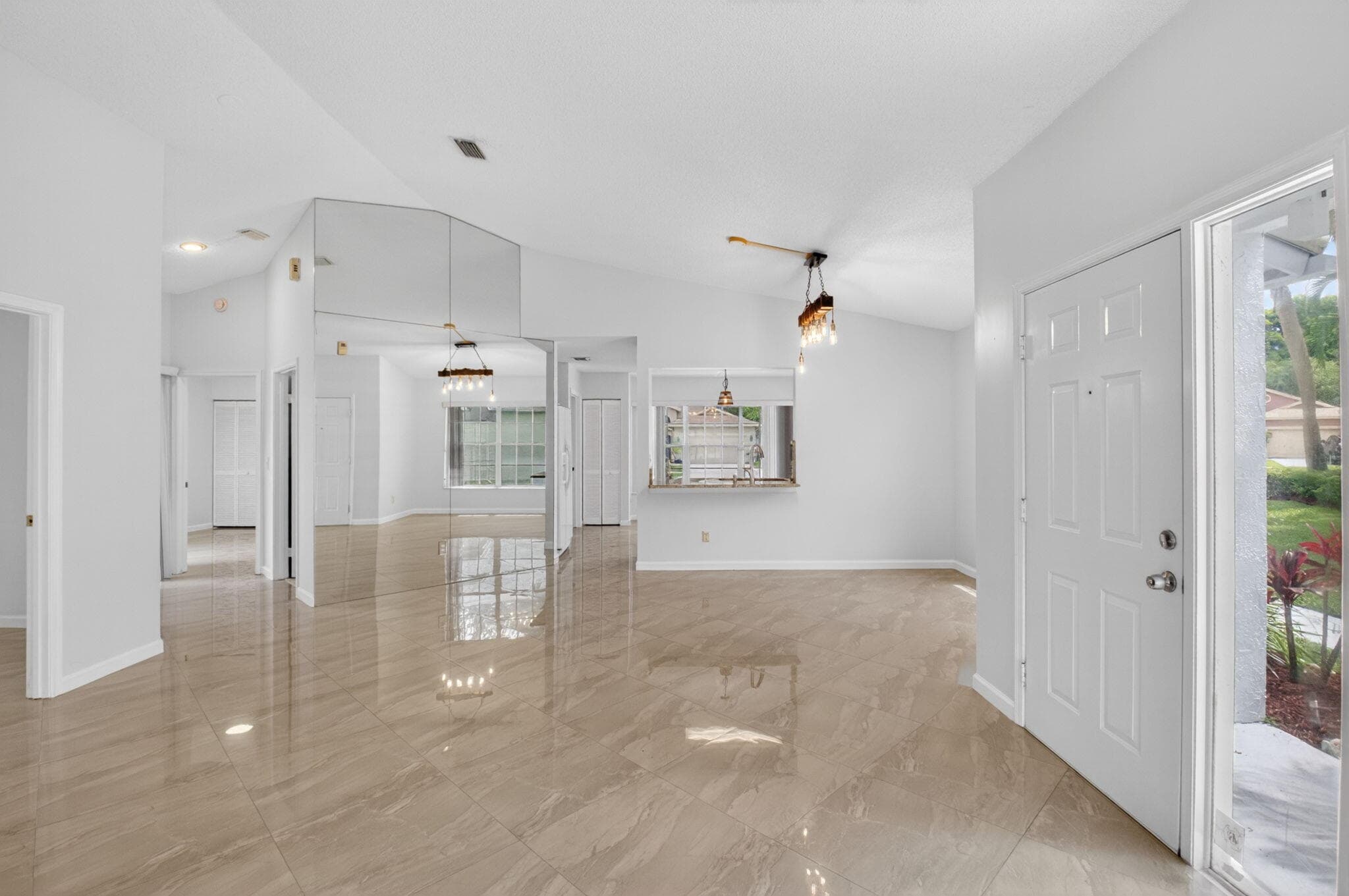 6413 Lansdowne Circle, Boynton Beach, FL 33472 — photo 11 of 52
