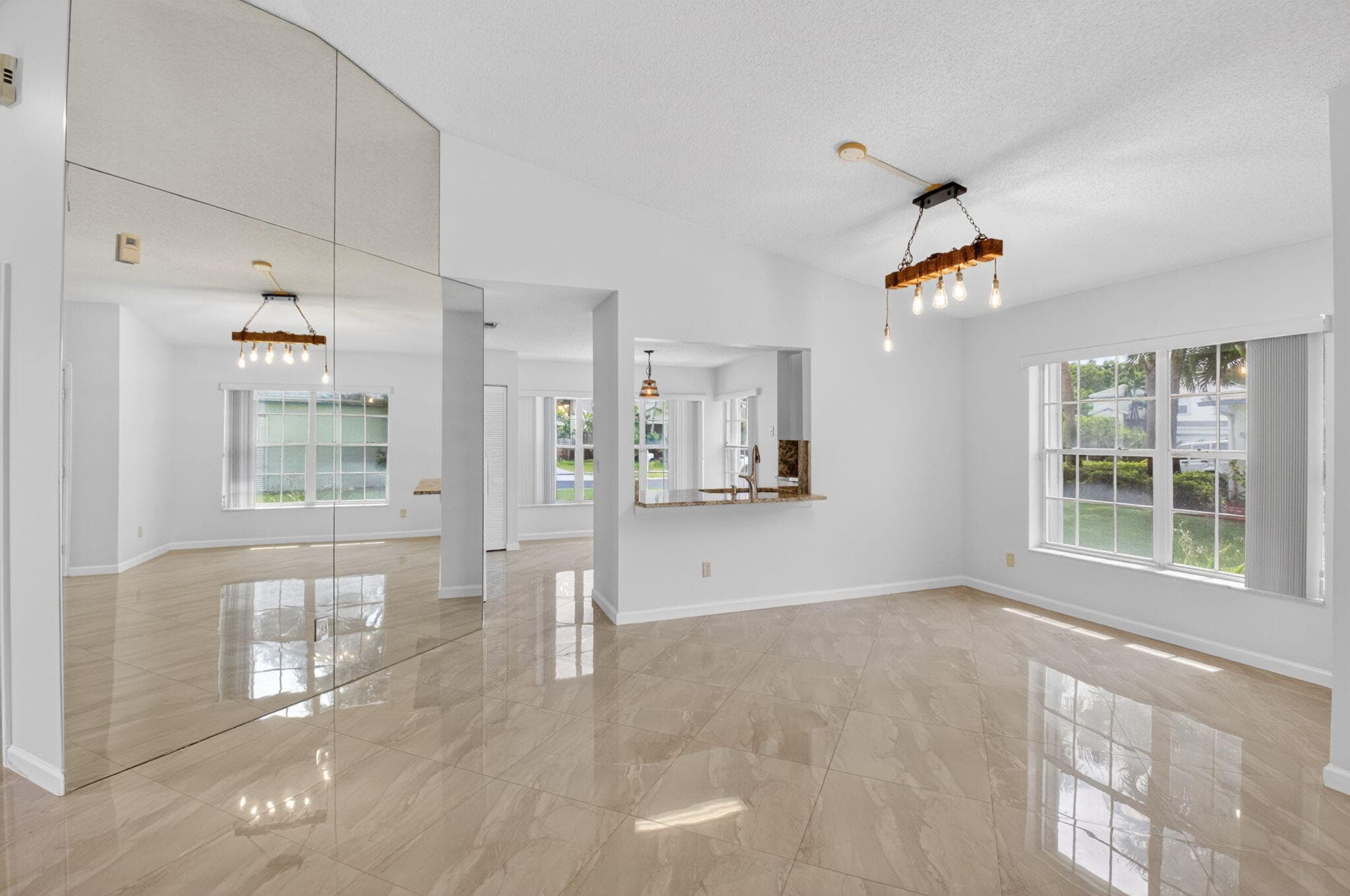 6413 Lansdowne Circle, Boynton Beach, FL 33472 — photo 12 of 52