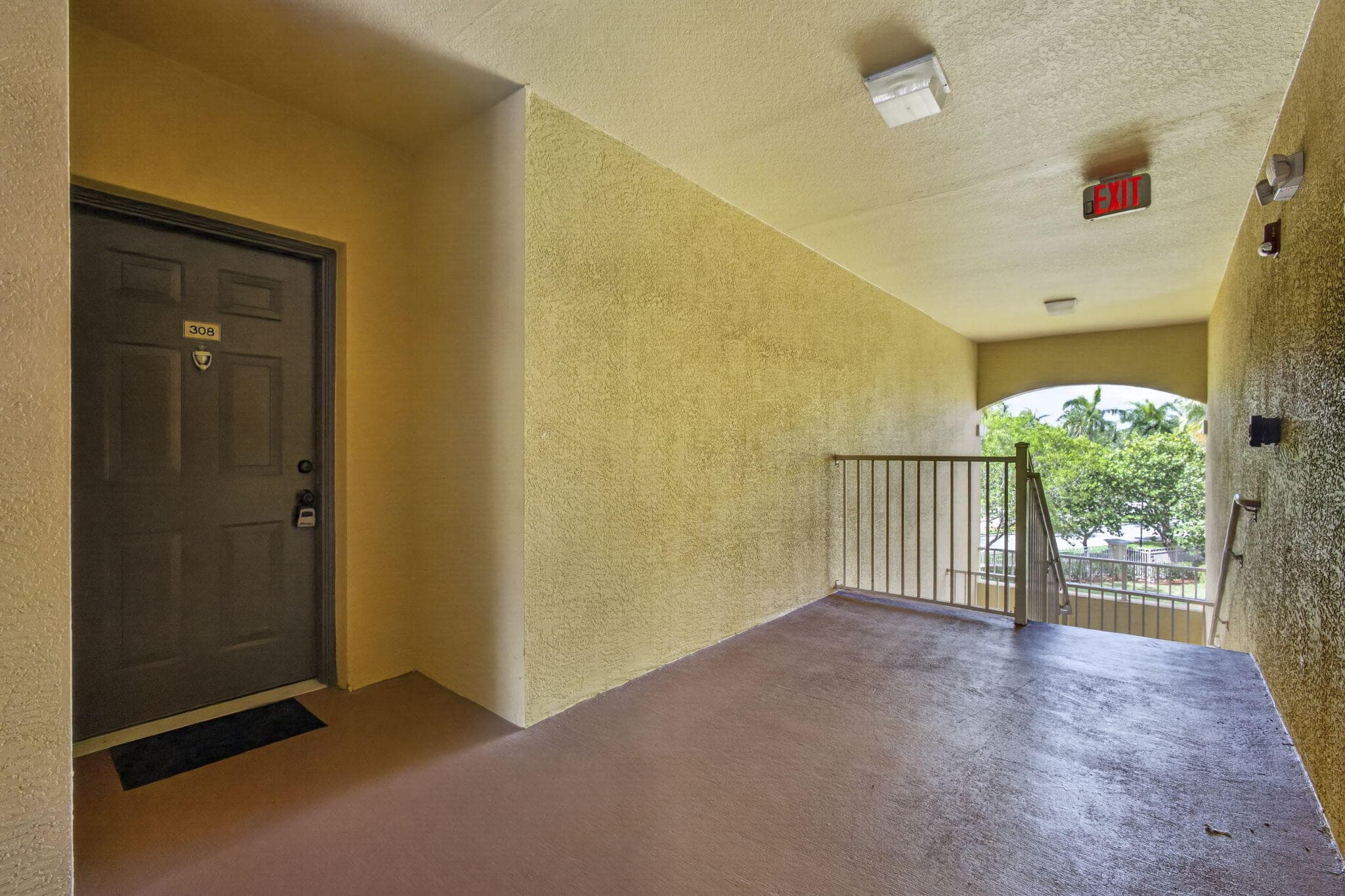 6510 Emerald Dunes Drive 308, West Palm Beach, FL 33411 — photo 4 of 41