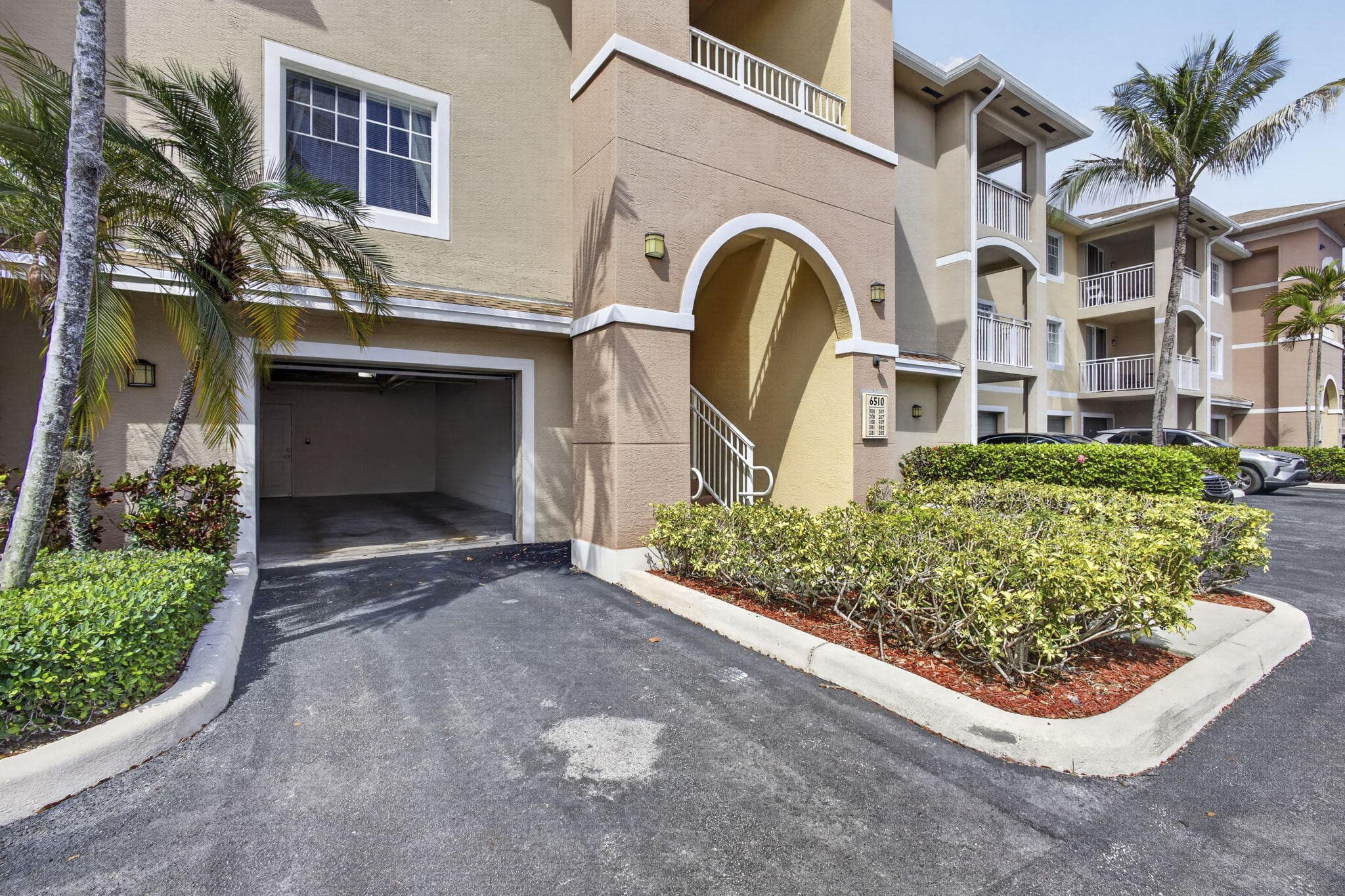 6510 Emerald Dunes Drive 308, West Palm Beach, FL 33411 — photo 33 of 41