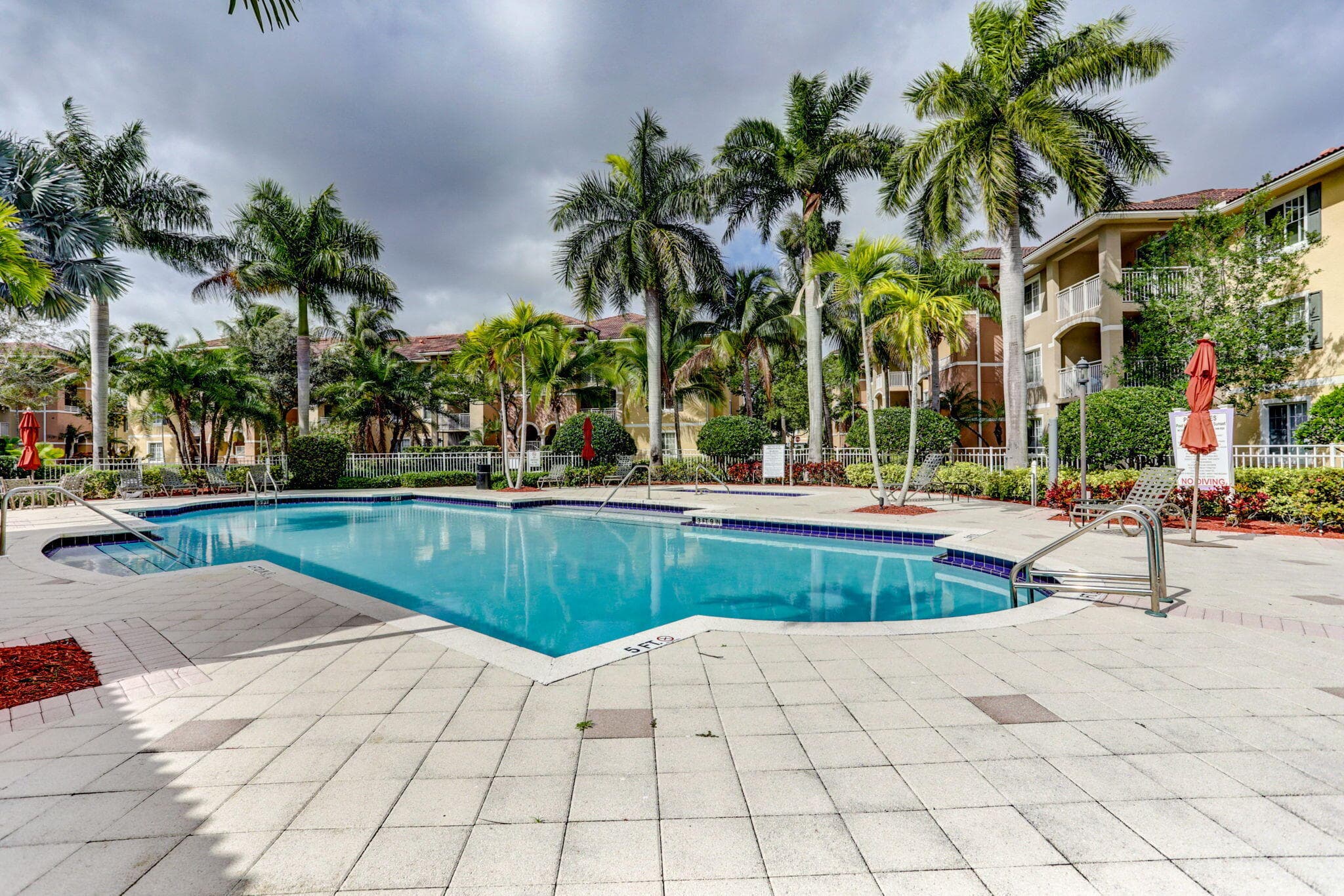 6510 Emerald Dunes Drive 308, West Palm Beach, FL 33411 — photo 39 of 41