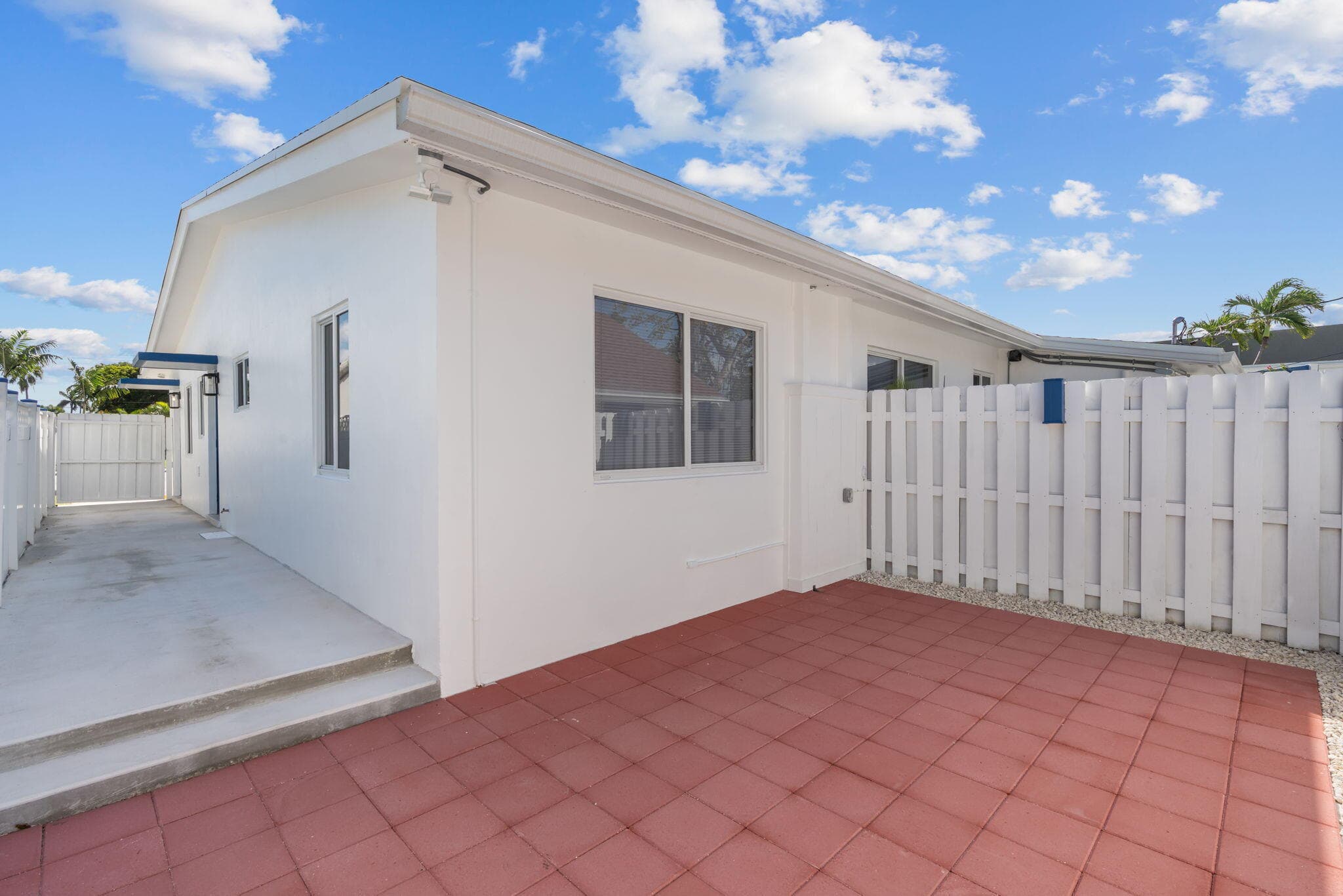 1539-1541 NE 15th Avenue, Fort Lauderdale, FL 33304 — photo 23 of 63