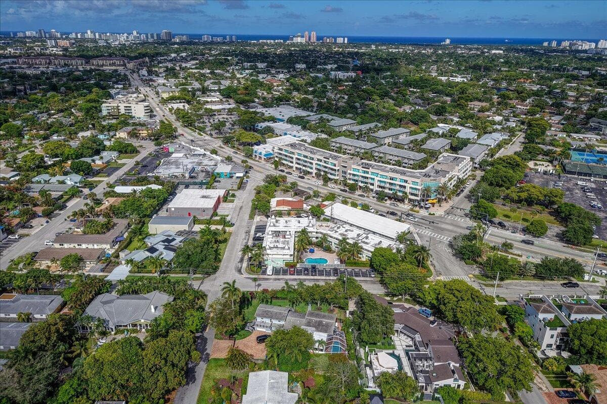 2124 NE 5th Avenue 212, Wilton Manors, FL 33305 — photo 44 of 44