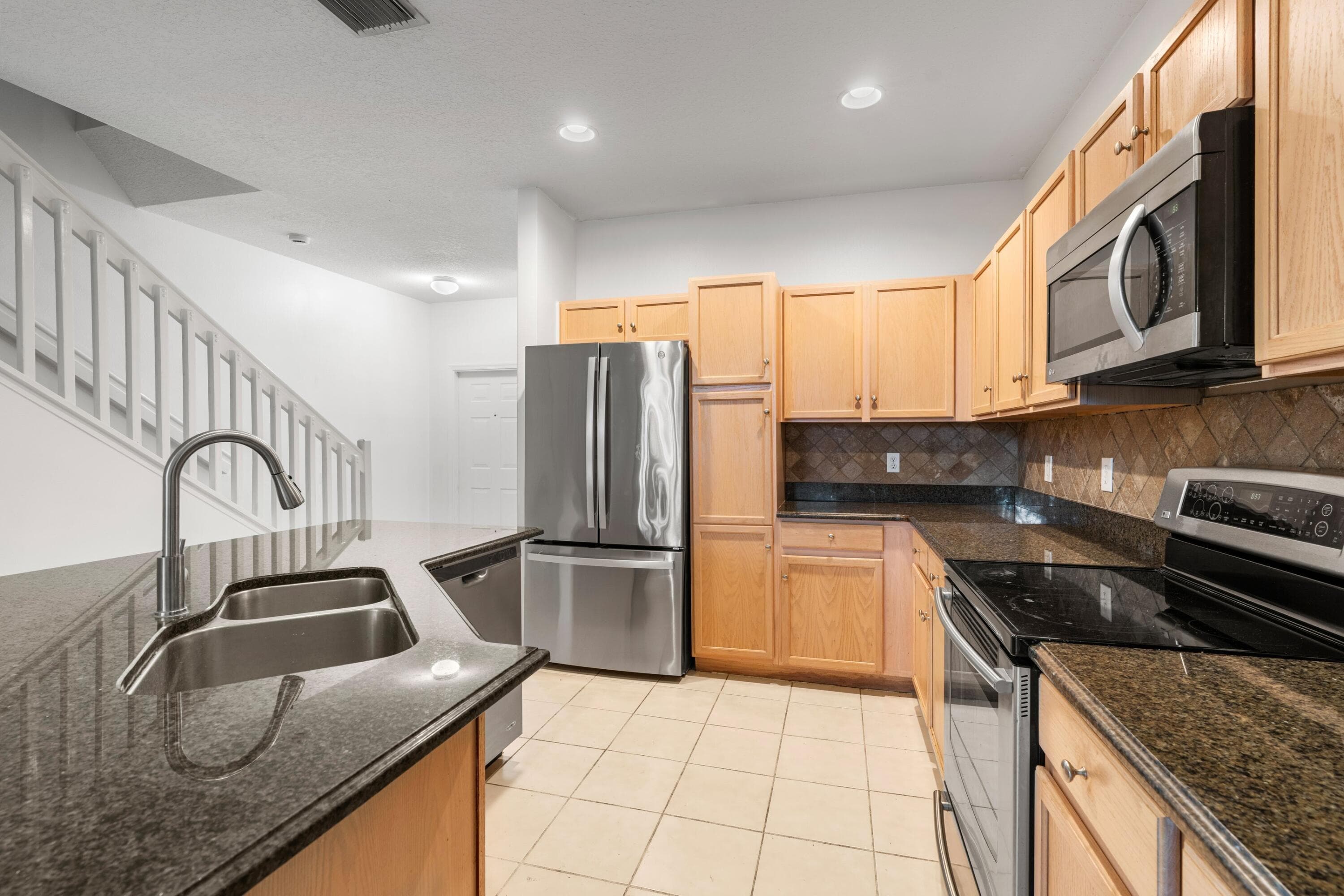 9926 Lago Drive, Boynton Beach, FL 33472 — photo 3 of 15