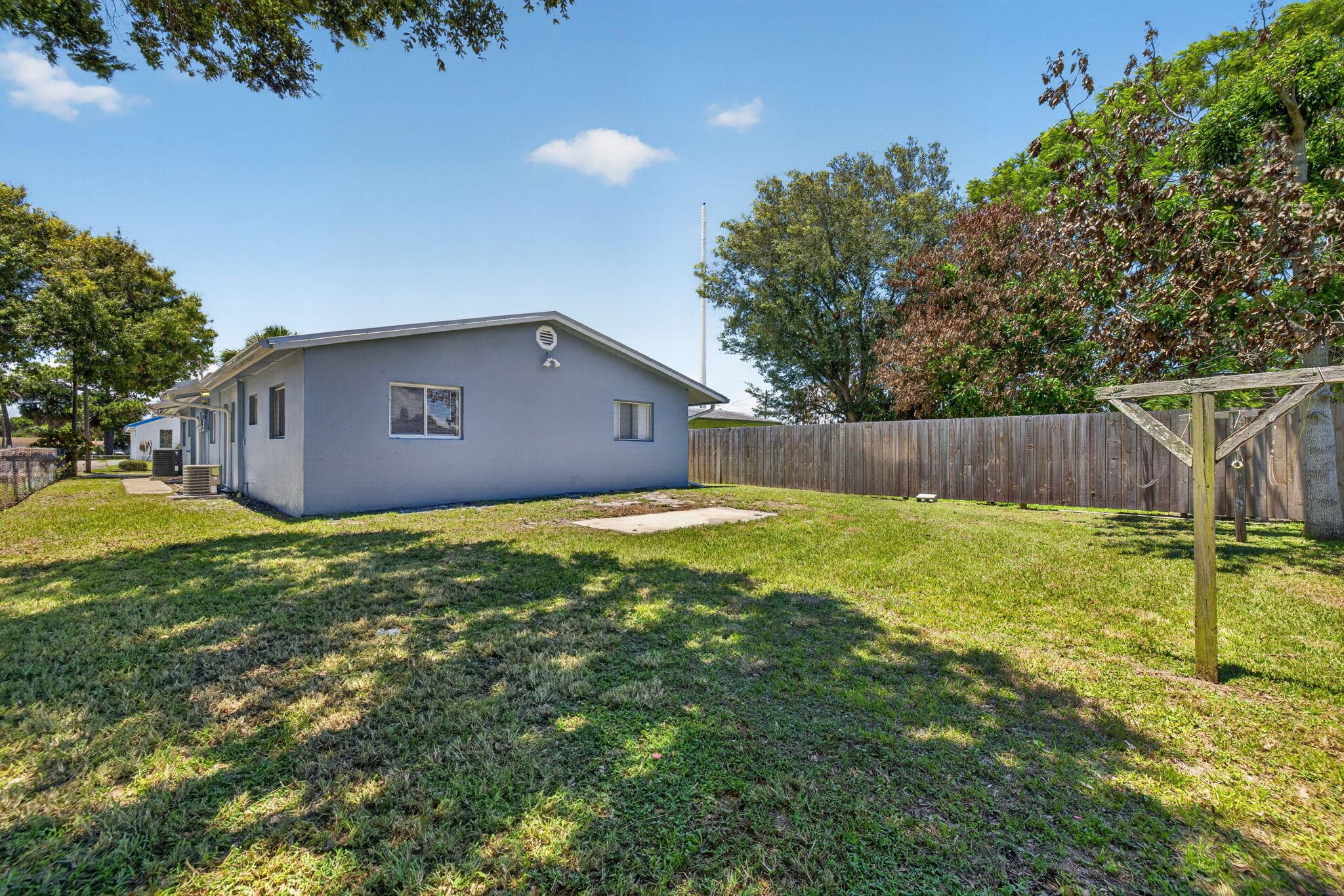 812 N 24th Street, Fort Pierce, FL 34950 — photo 38 of 41
