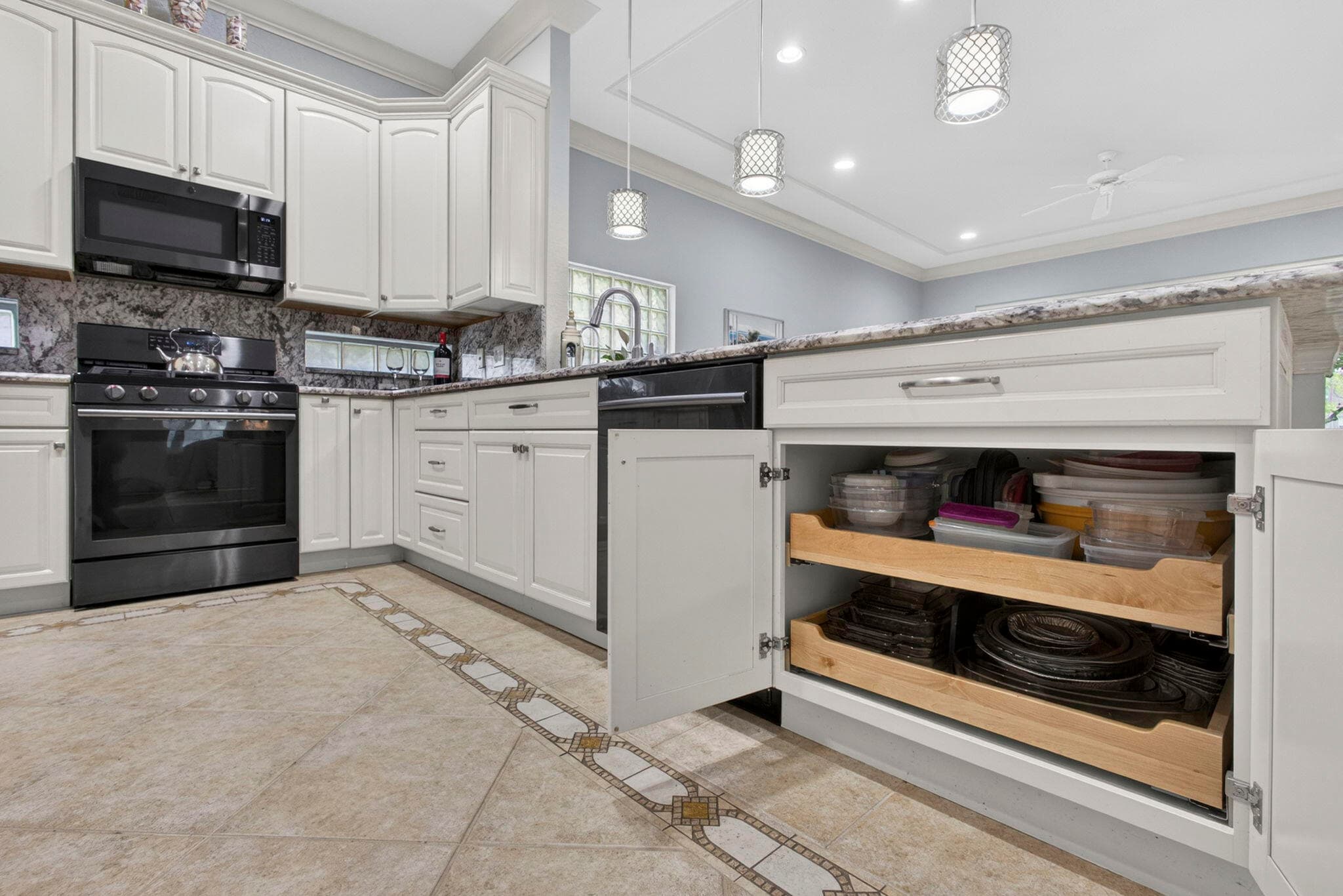 118 Kensington Way, Royal Palm Beach, FL 33414 — photo 8 of 58