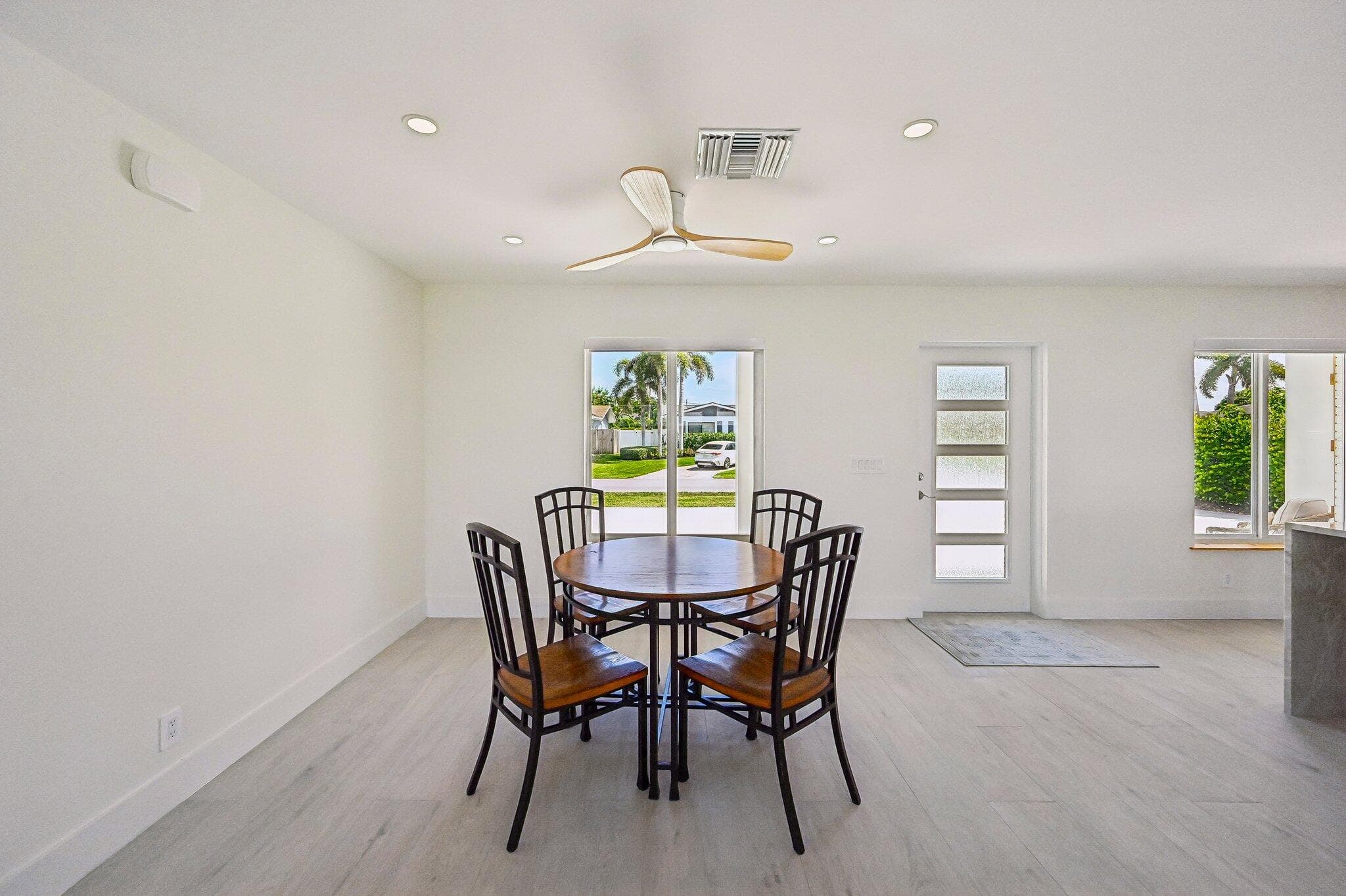 1051 SW 25th Avenue, Boynton Beach, FL 33426 — photo 11 of 50