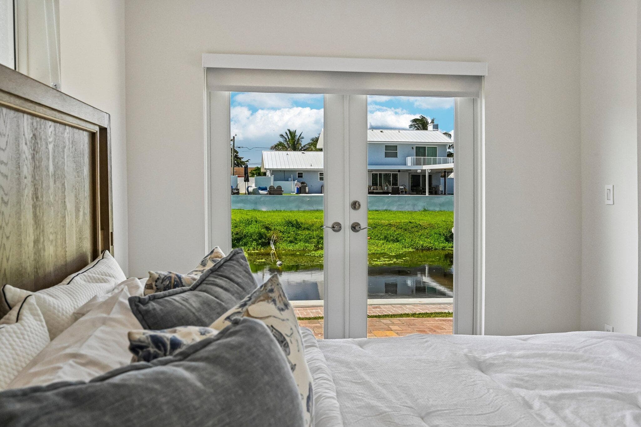 1051 SW 25th Avenue, Boynton Beach, FL 33426 — photo 28 of 50