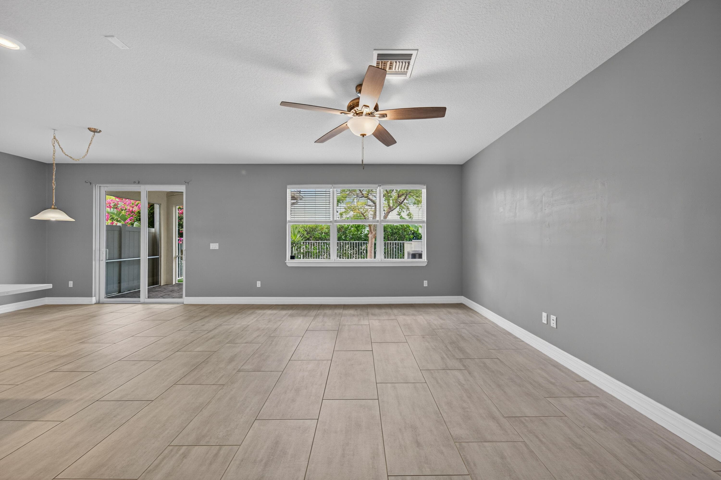 4715 Eucalyptus Drive, Hollywood, FL 33021 — photo 12 of 57