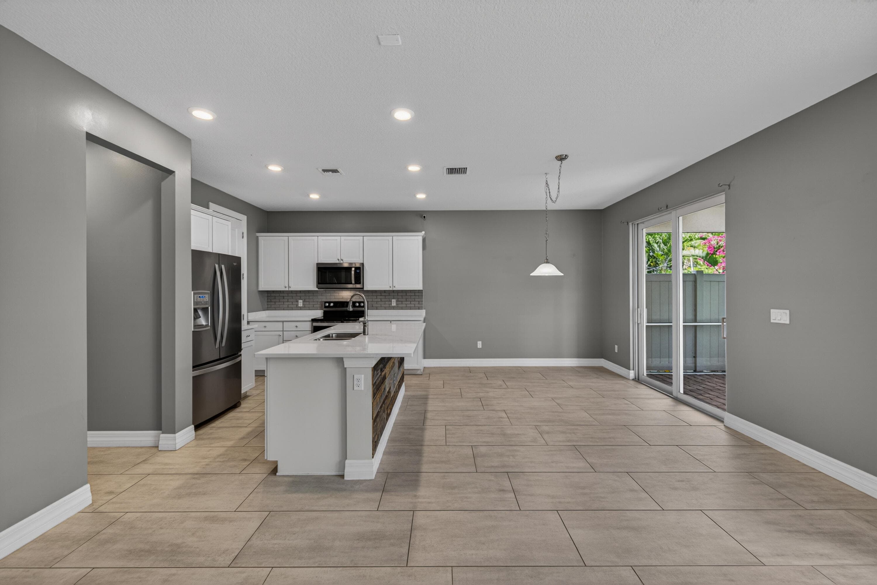 4715 Eucalyptus Drive, Hollywood, FL 33021 — photo 14 of 57