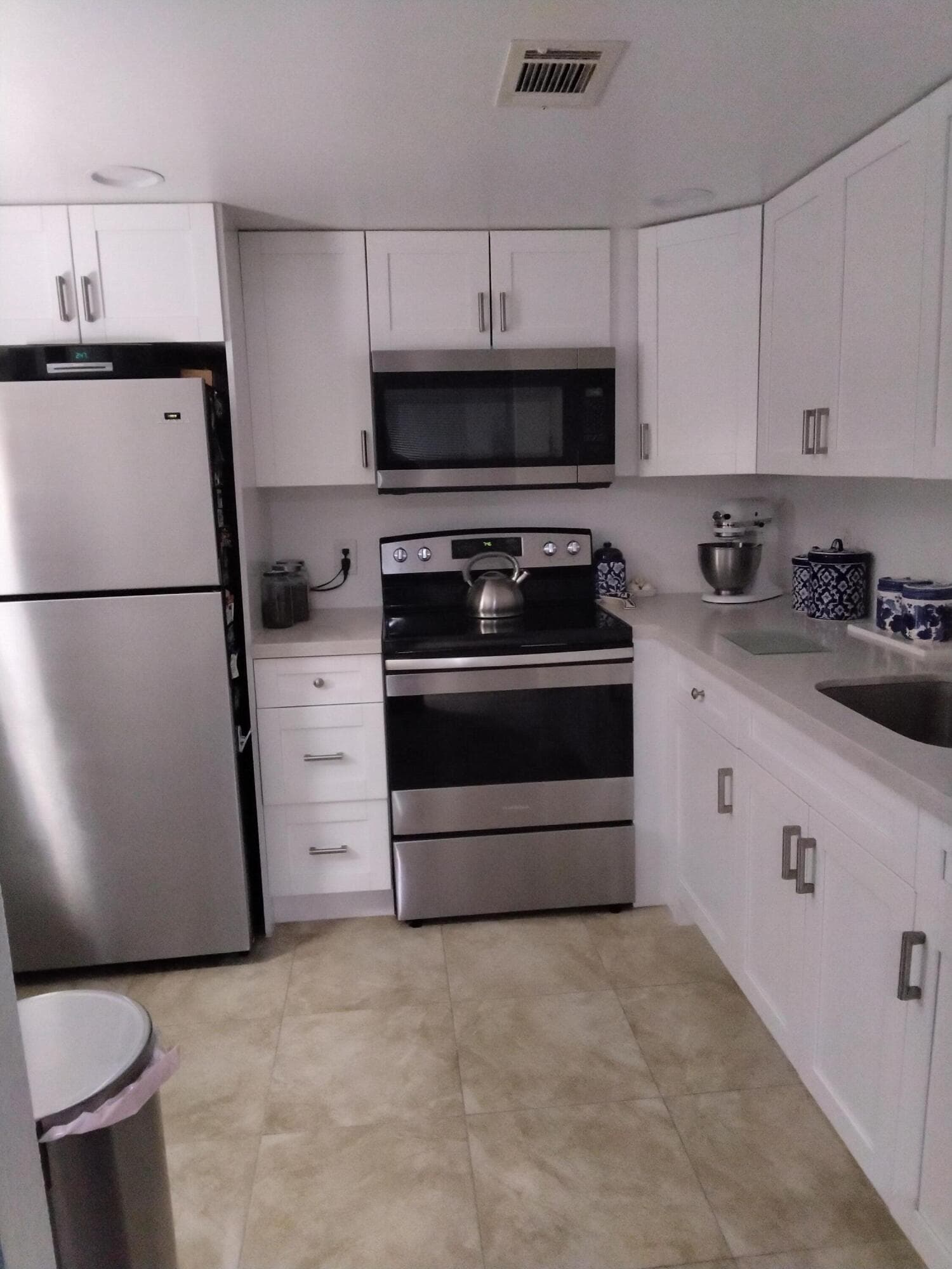 399 Brittany Drive I, Delray Beach, FL 33446 — photo 8 of 17