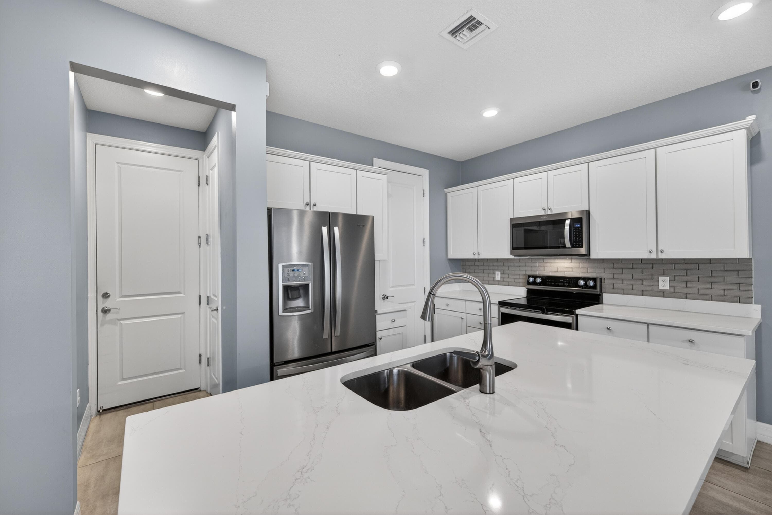 4715 Eucalyptus Drive, Hollywood, FL 33021 — photo 25 of 57