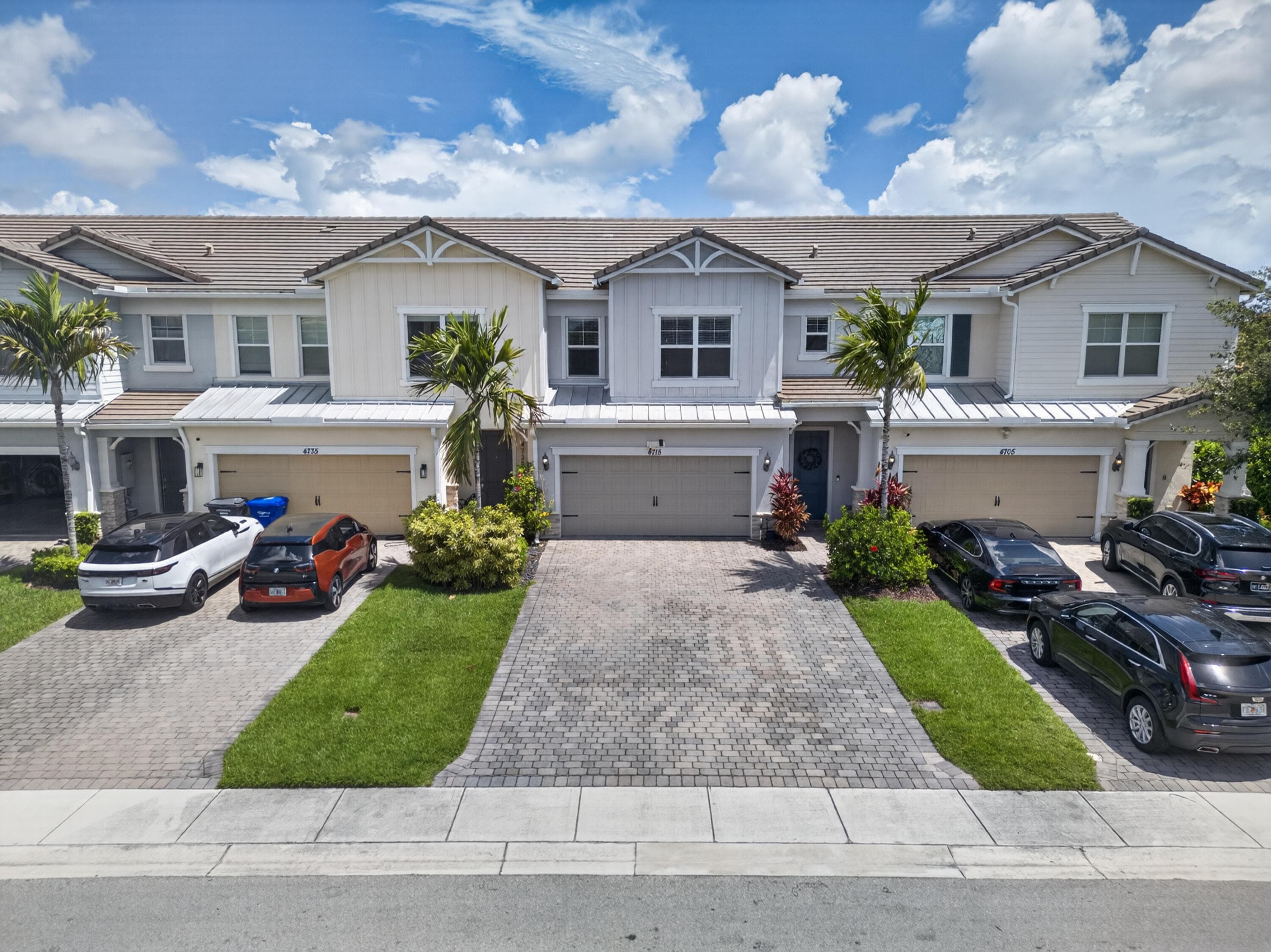 4715 Eucalyptus Drive, Hollywood, FL 33021 — photo 3 of 57