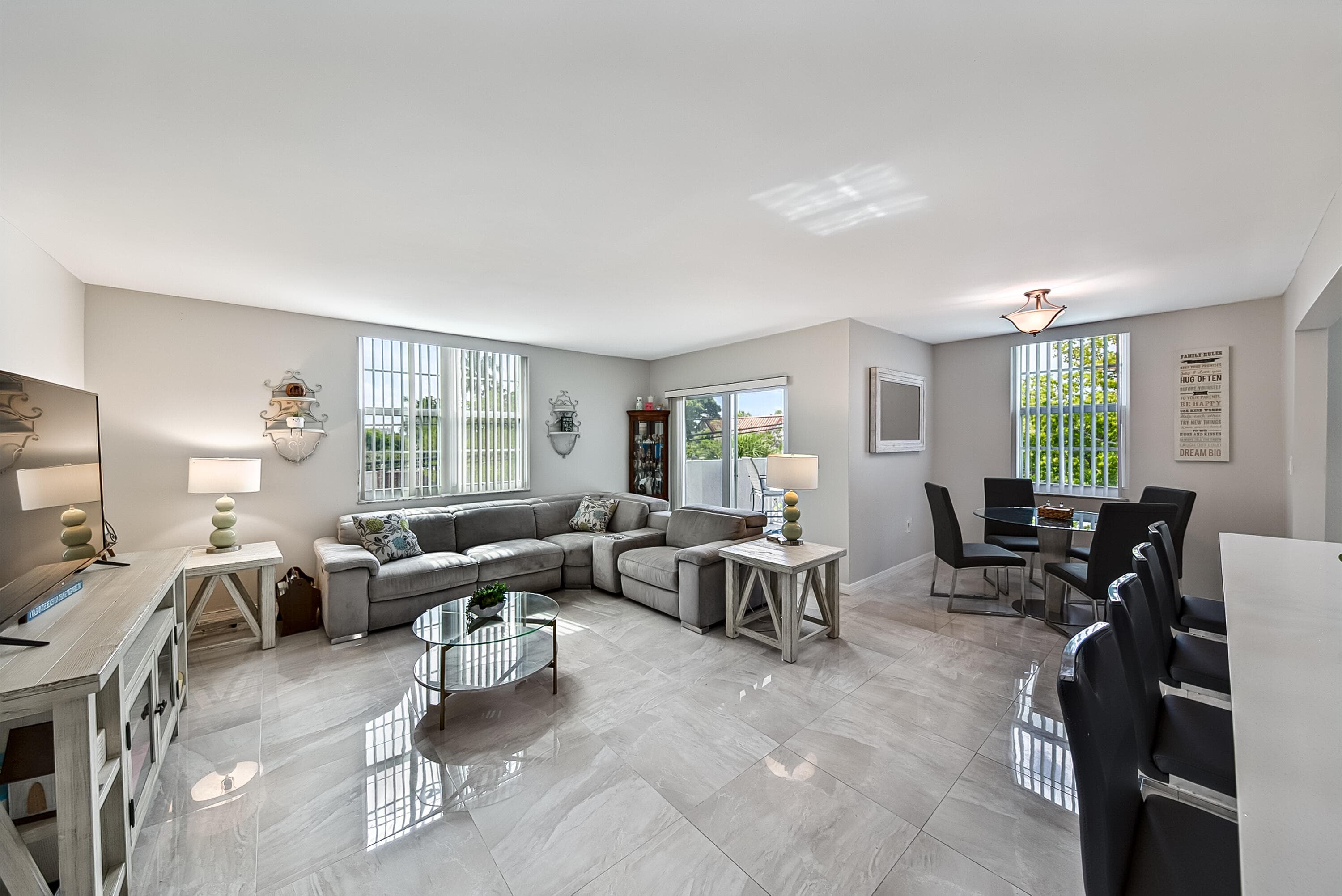 6000 NE 22nd Way 3a, Fort Lauderdale, FL 33308 — photo 1 of 30