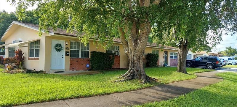 738 SW 5th Avenue, Hallandale Beach, FL 33009 — photo 1 of 10