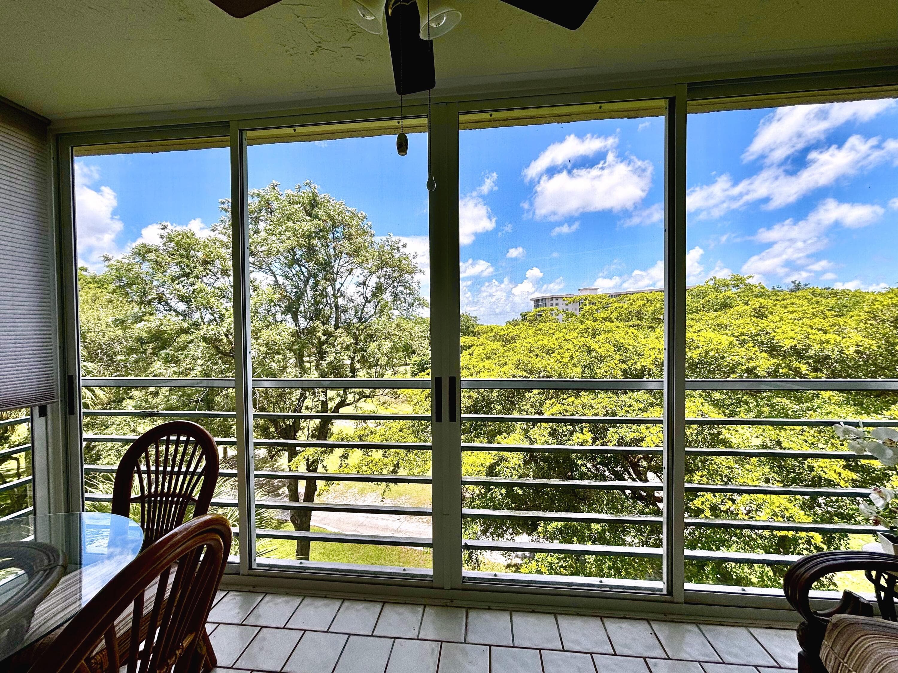 3930 Oaks Clubhouse Drive 506, Pompano Beach, FL 33069 — photo 12 of 15