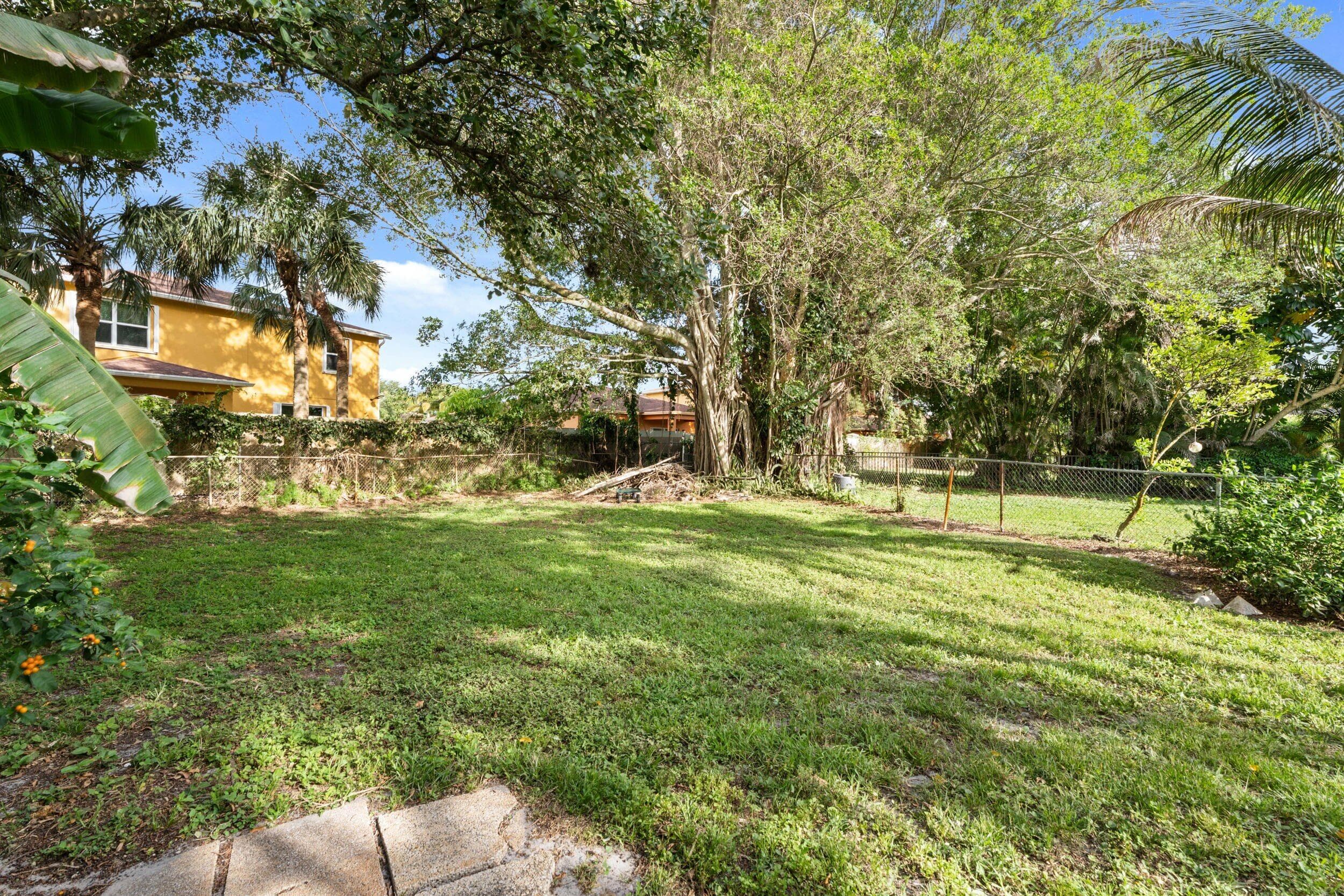 5900 Flatrock Road, West Palm Beach, FL 33413 — photo 30 of 36