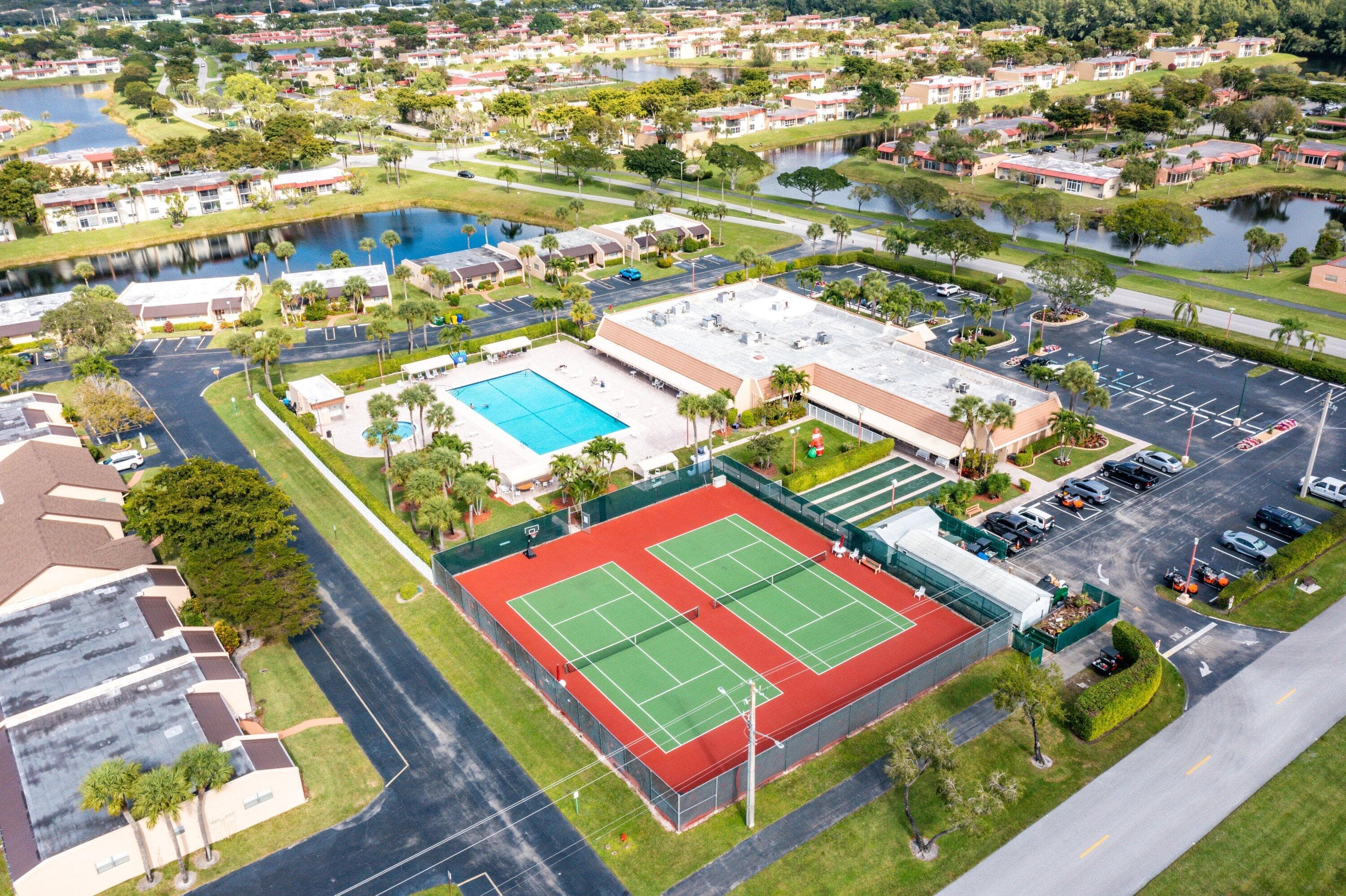 120 Lake Evelyn Drive, West Palm Beach, FL 33411 — photo 23 of 32