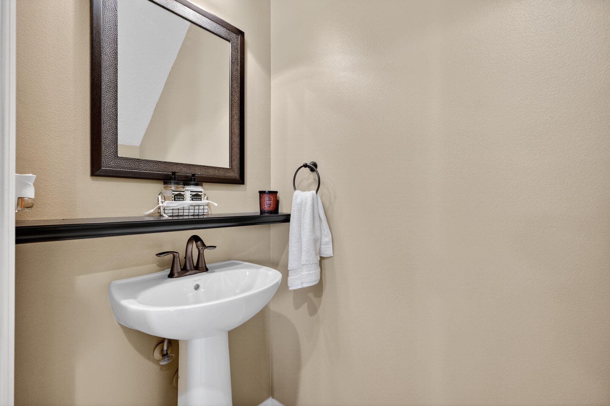 615 SW Glen Crest Way, Stuart, FL 34997 — photo 15 of 39