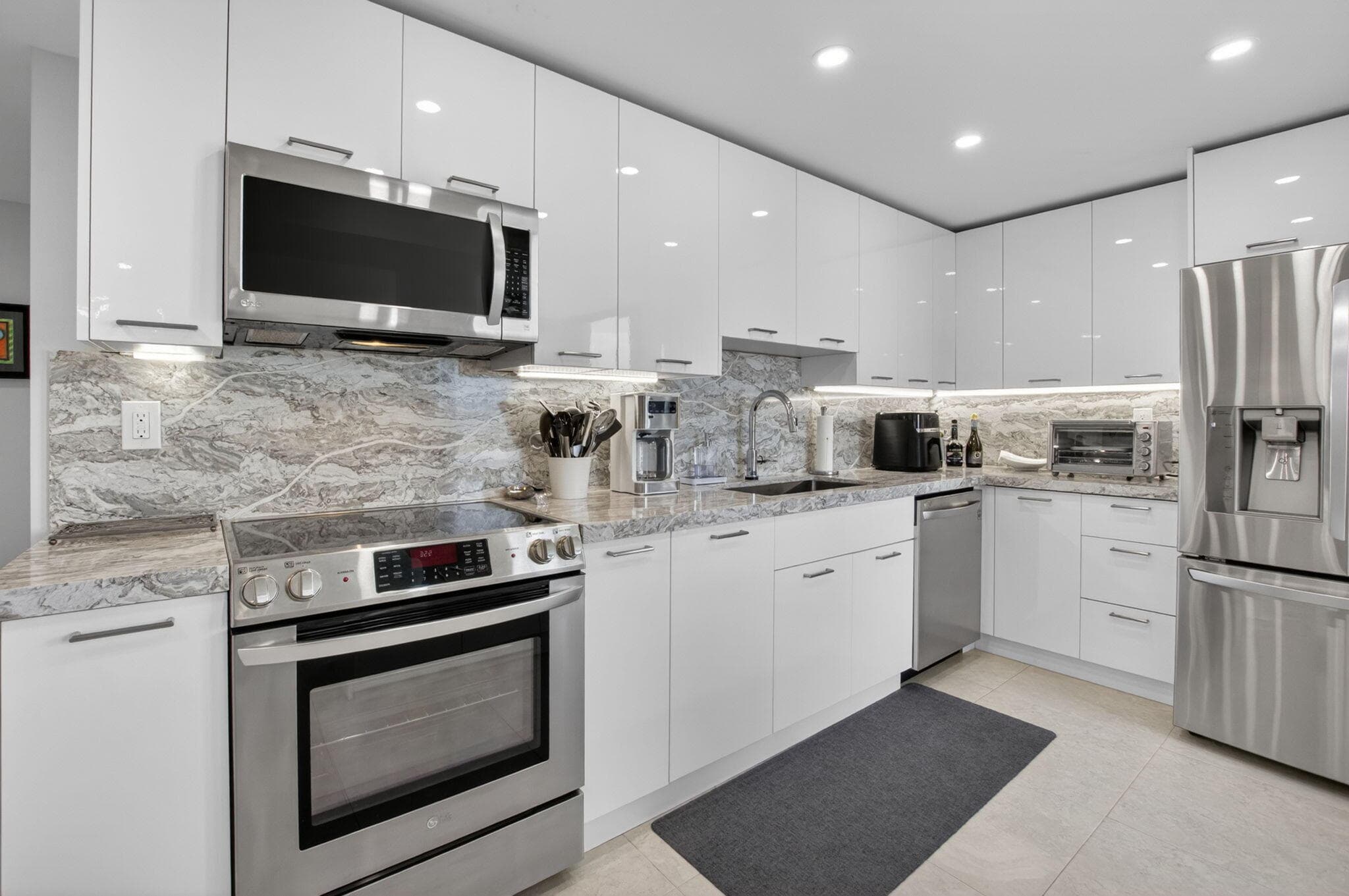7768 Lakeside Boulevard 551, Boca Raton, FL 33434 — photo 31 of 87