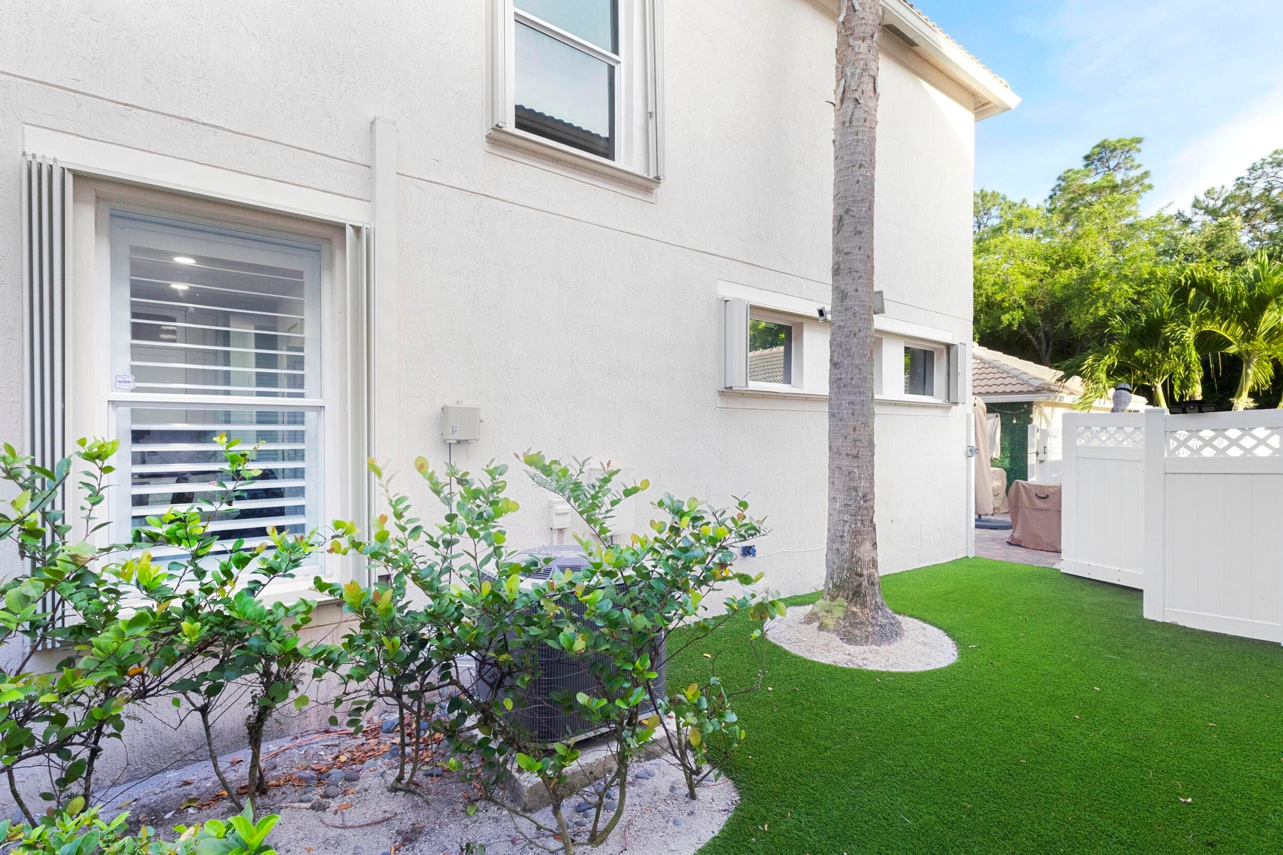 8070 Murano Circle, Palm Beach Gardens, FL 33418 — photo 30 of 42