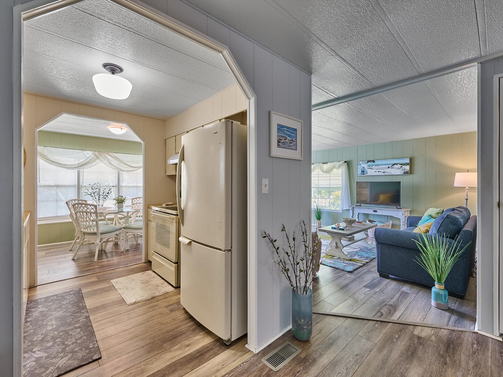 6977 SE Delegate Street, Hobe Sound, FL 33455 — photo 13 of 60