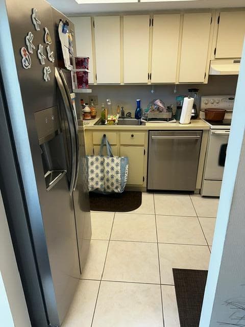 3186 Via Poinciana 306, Greenacres, FL 33467 — photo 1 of 32